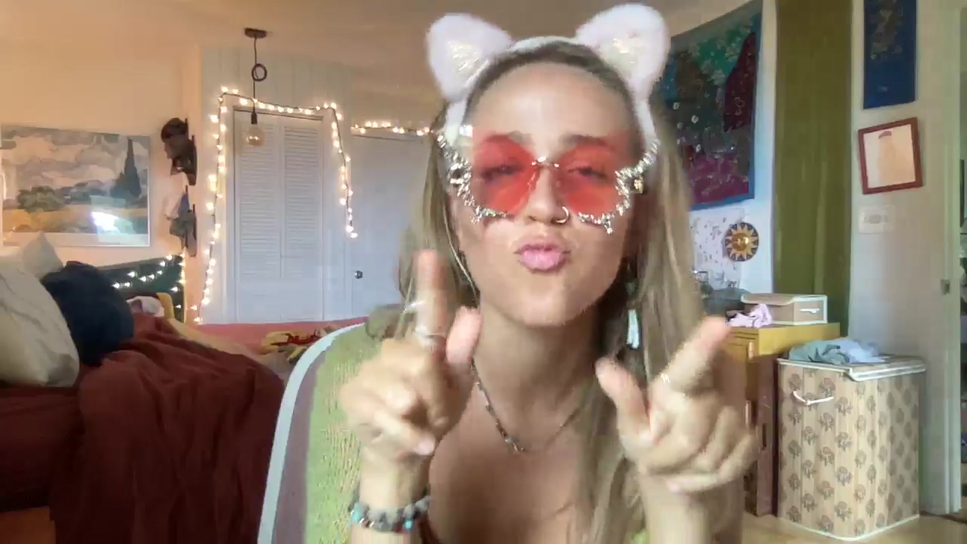 Gallery image thumbnail from PrincessElla_'s myfreecams stream on, 07/06/2024, 22:14 image 11 of 20