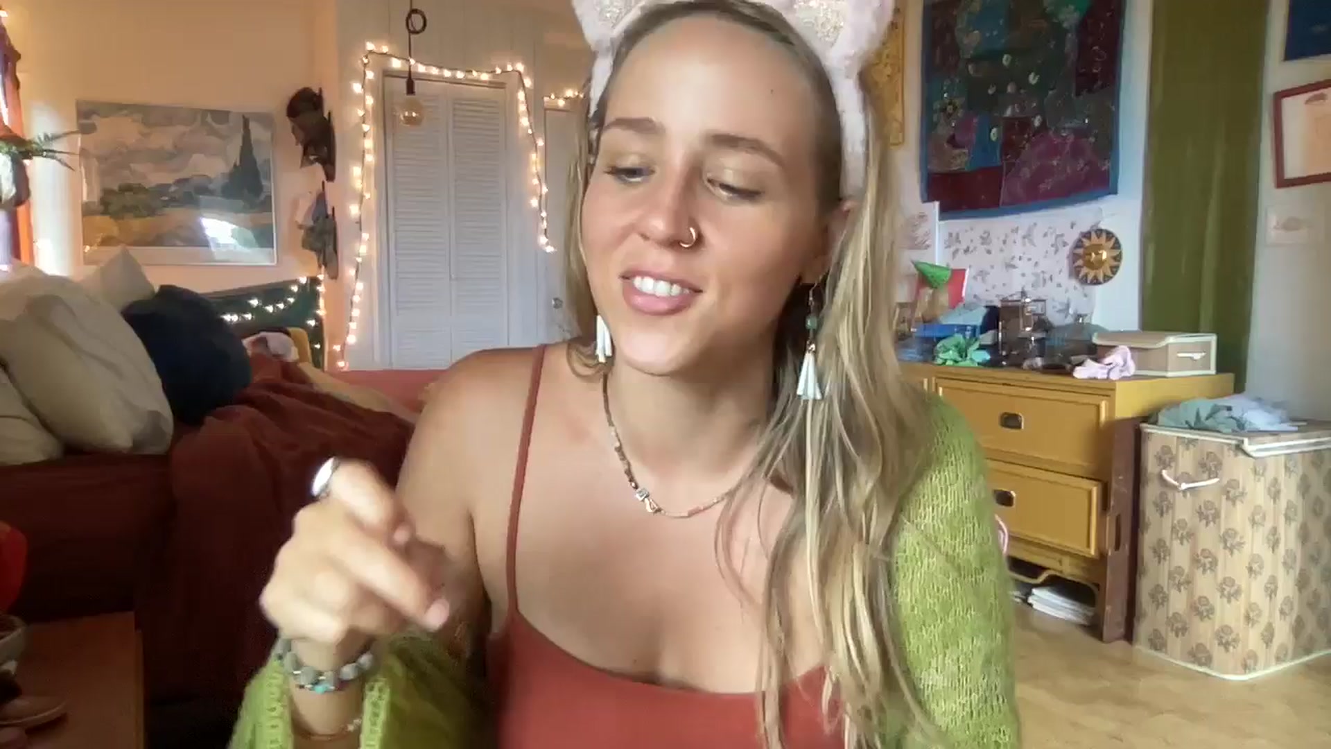 Gallery image thumbnail from PrincessElla_'s myfreecams stream on, 07/06/2024, 22:58 image 1 of 20