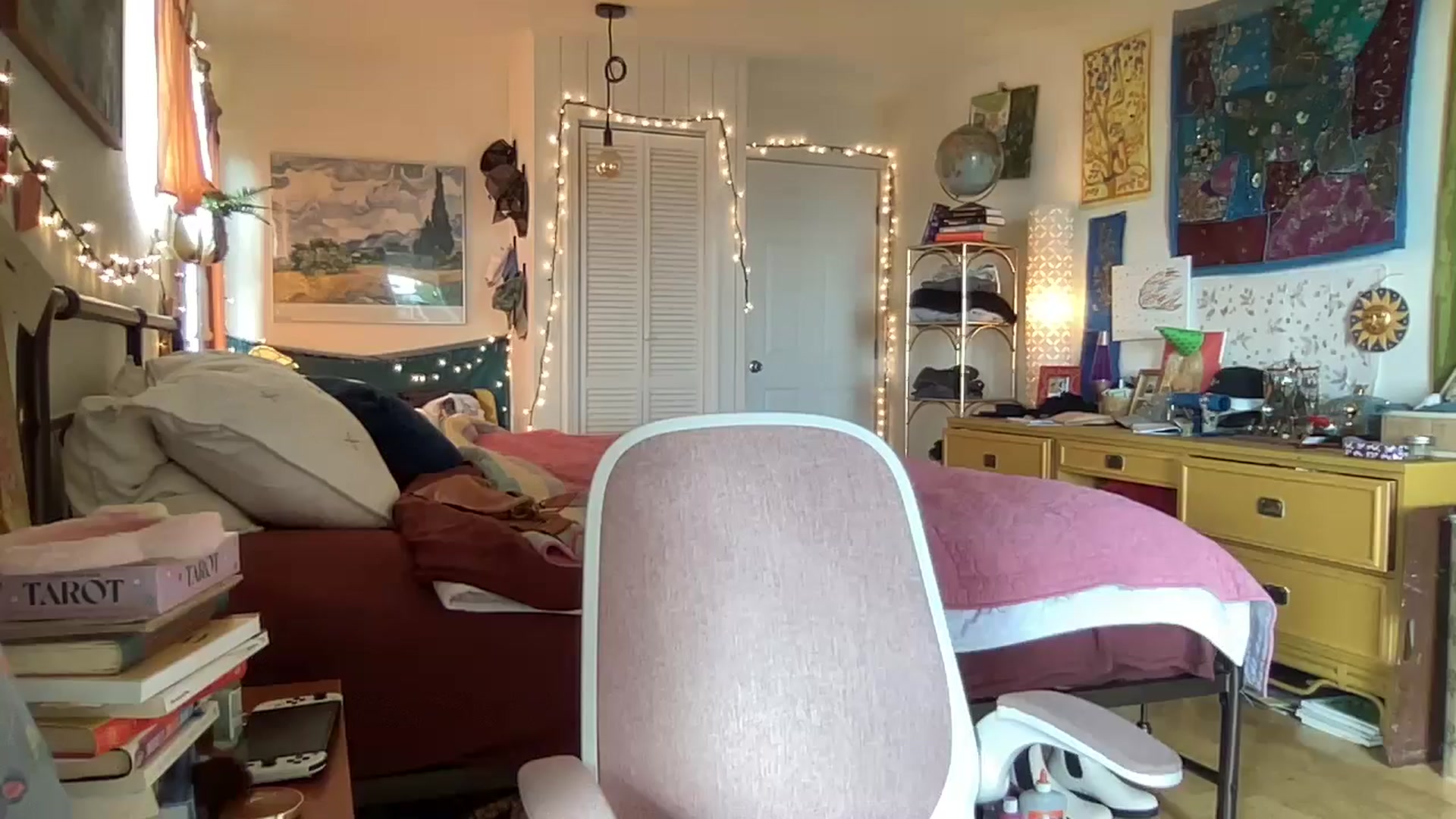 Gallery image thumbnail from PrincessElla_'s myfreecams stream on, 07/10/2024, 03:19 image 18 of 20