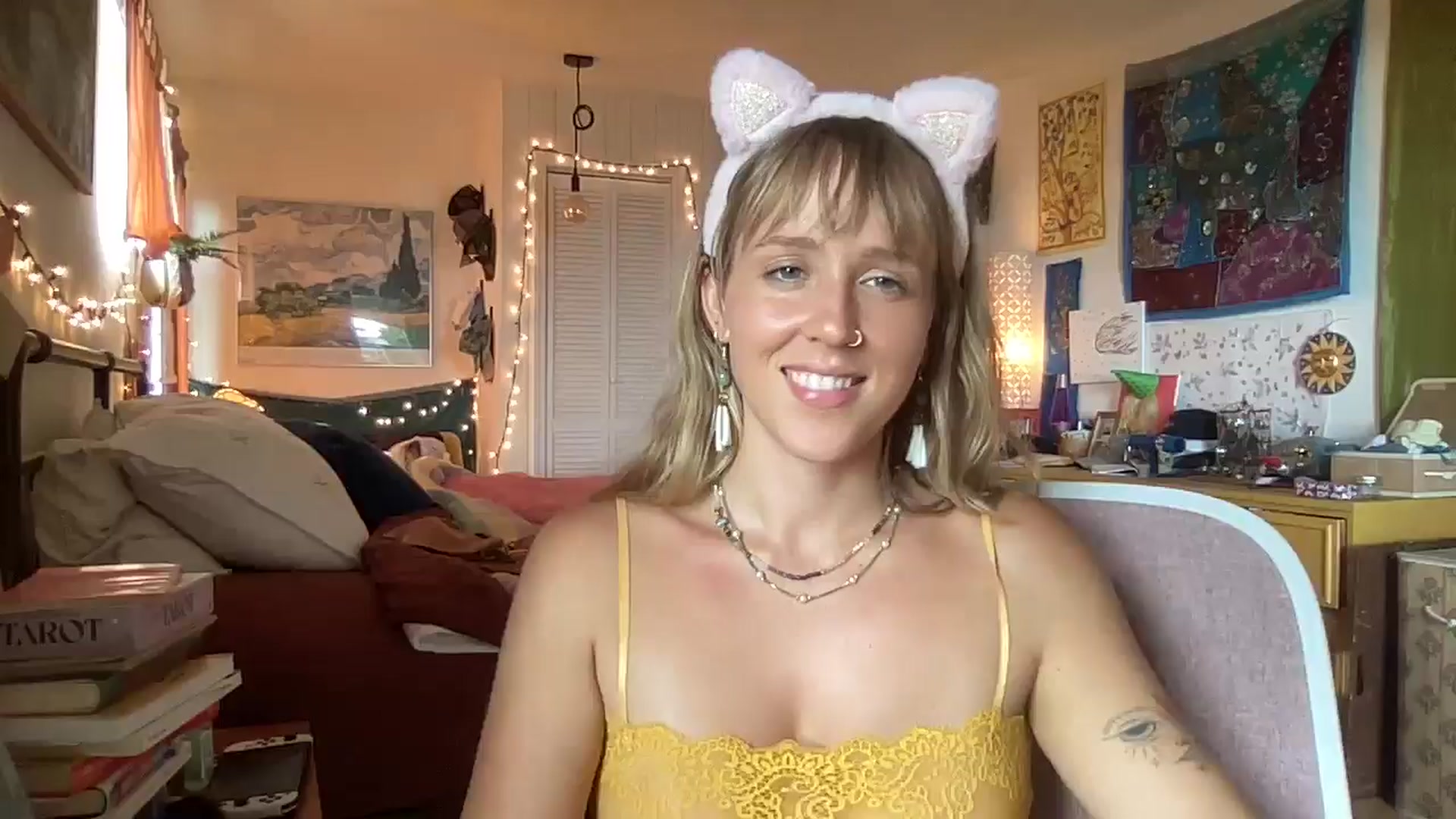 Gallery image thumbnail from PrincessElla_'s myfreecams stream on, 07/10/2024, 03:19 image 10 of 20