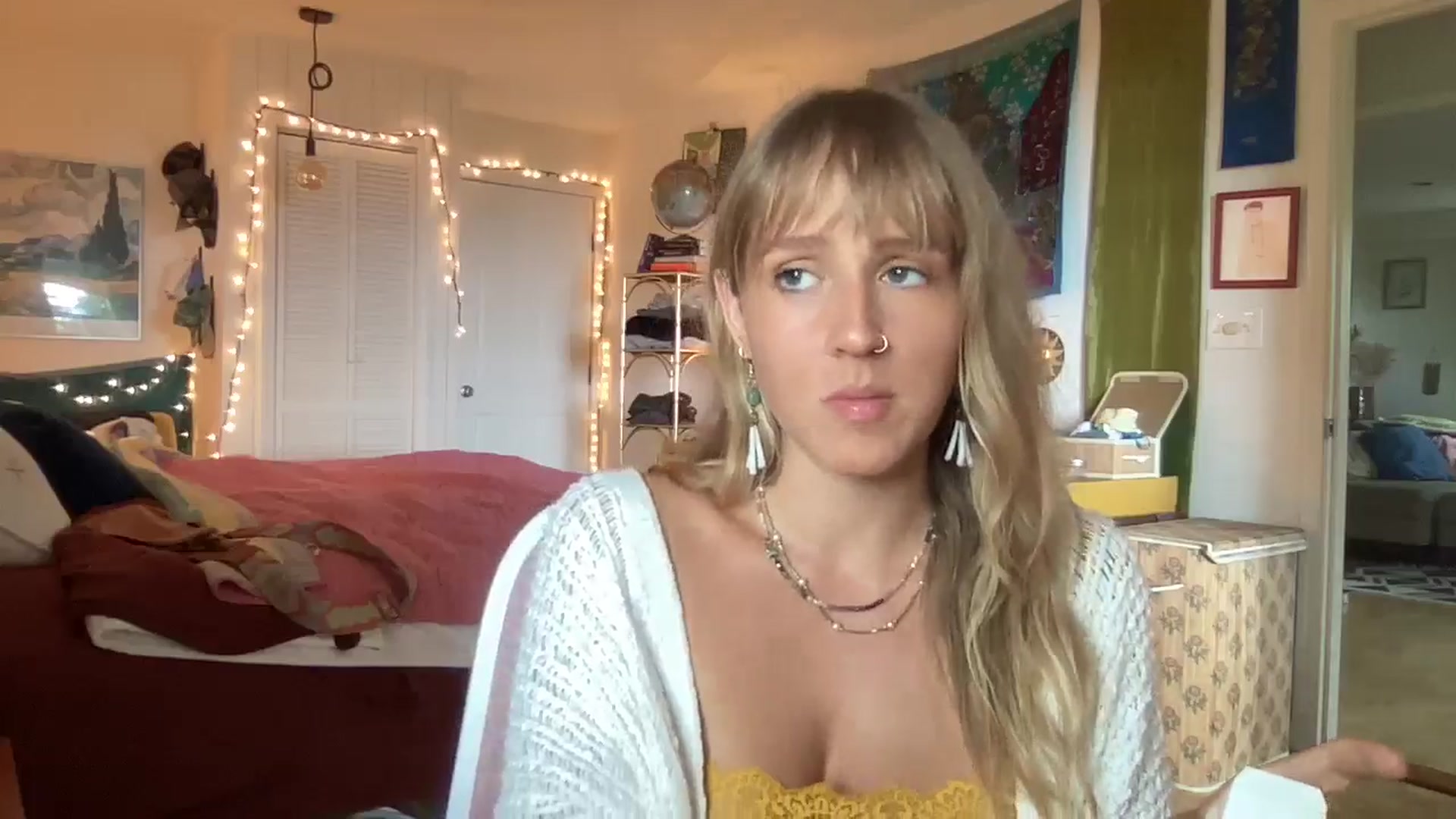 Gallery image thumbnail from PrincessElla_'s myfreecams stream on, 07/10/2024, 03:19 image 2 of 20