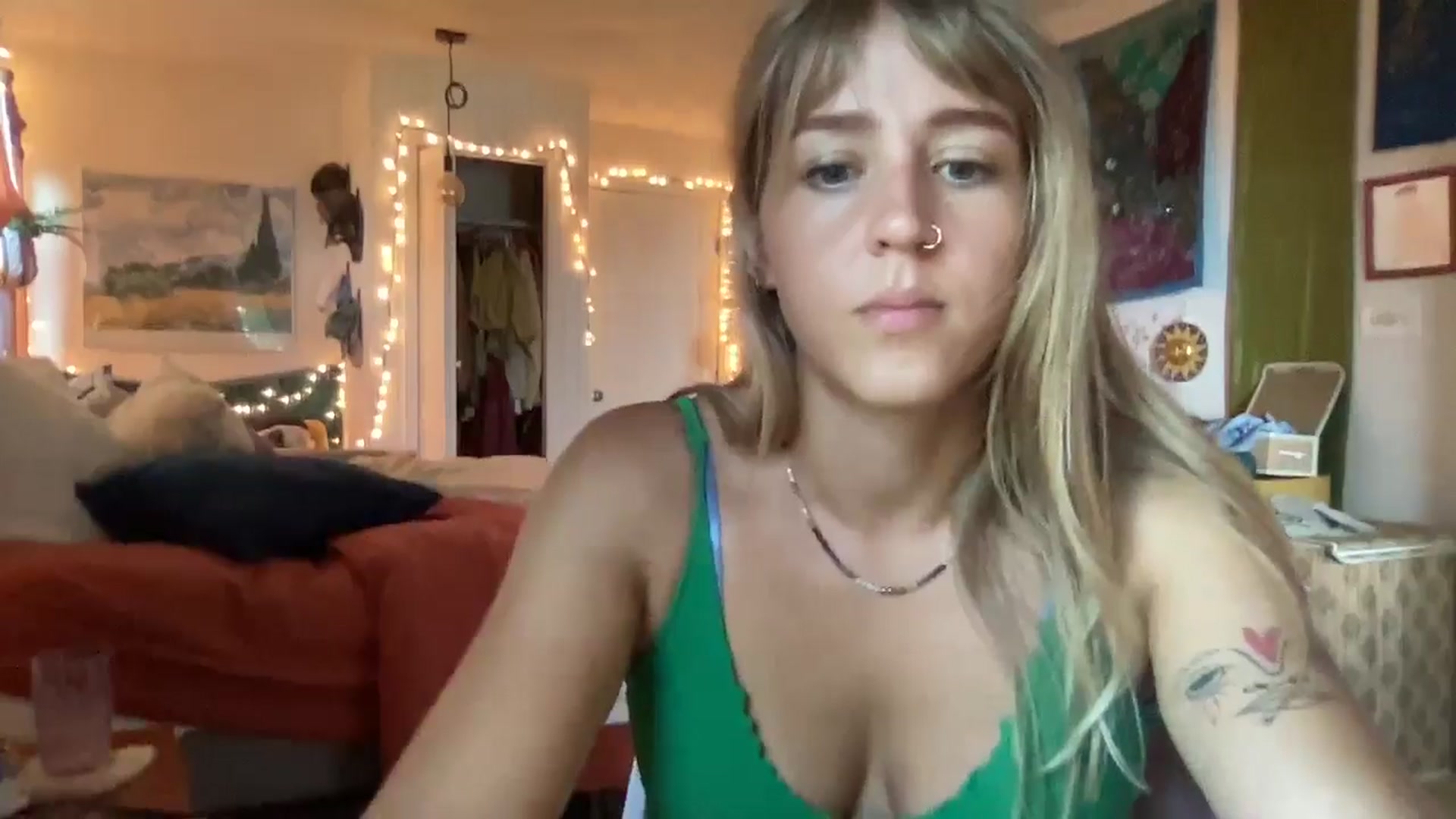 Gallery image thumbnail from PrincessElla_'s myfreecams stream on, 07/18/2024, 19:31 image 5 of 20