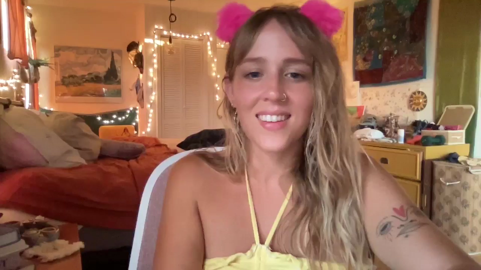 Gallery image thumbnail from PrincessElla_'s myfreecams stream on, 07/23/2024, 05:16 image 15 of 20