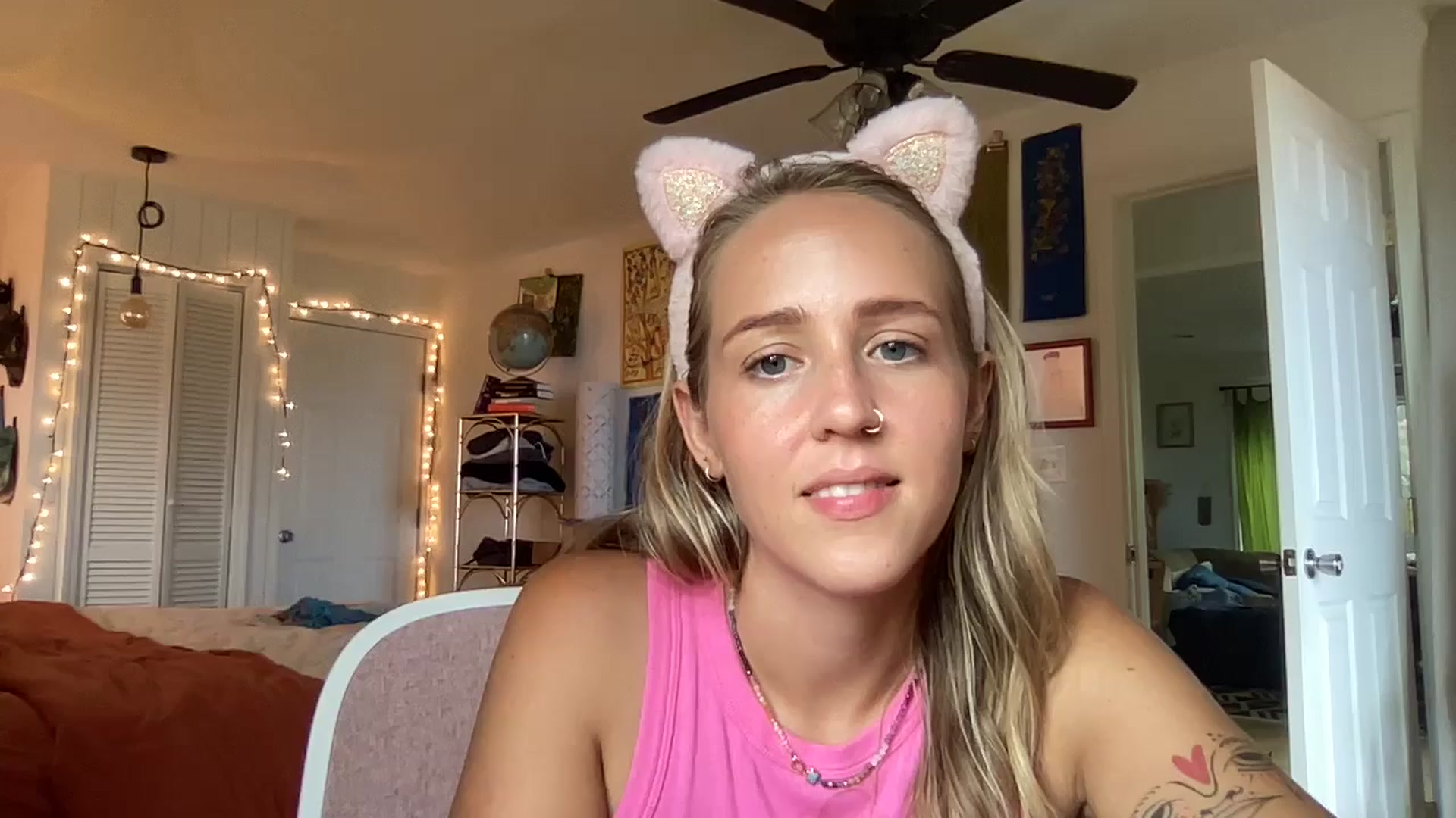 Gallery image thumbnail from PrincessElla_'s myfreecams stream on, 07/27/2024, 21:20 image 15 of 20