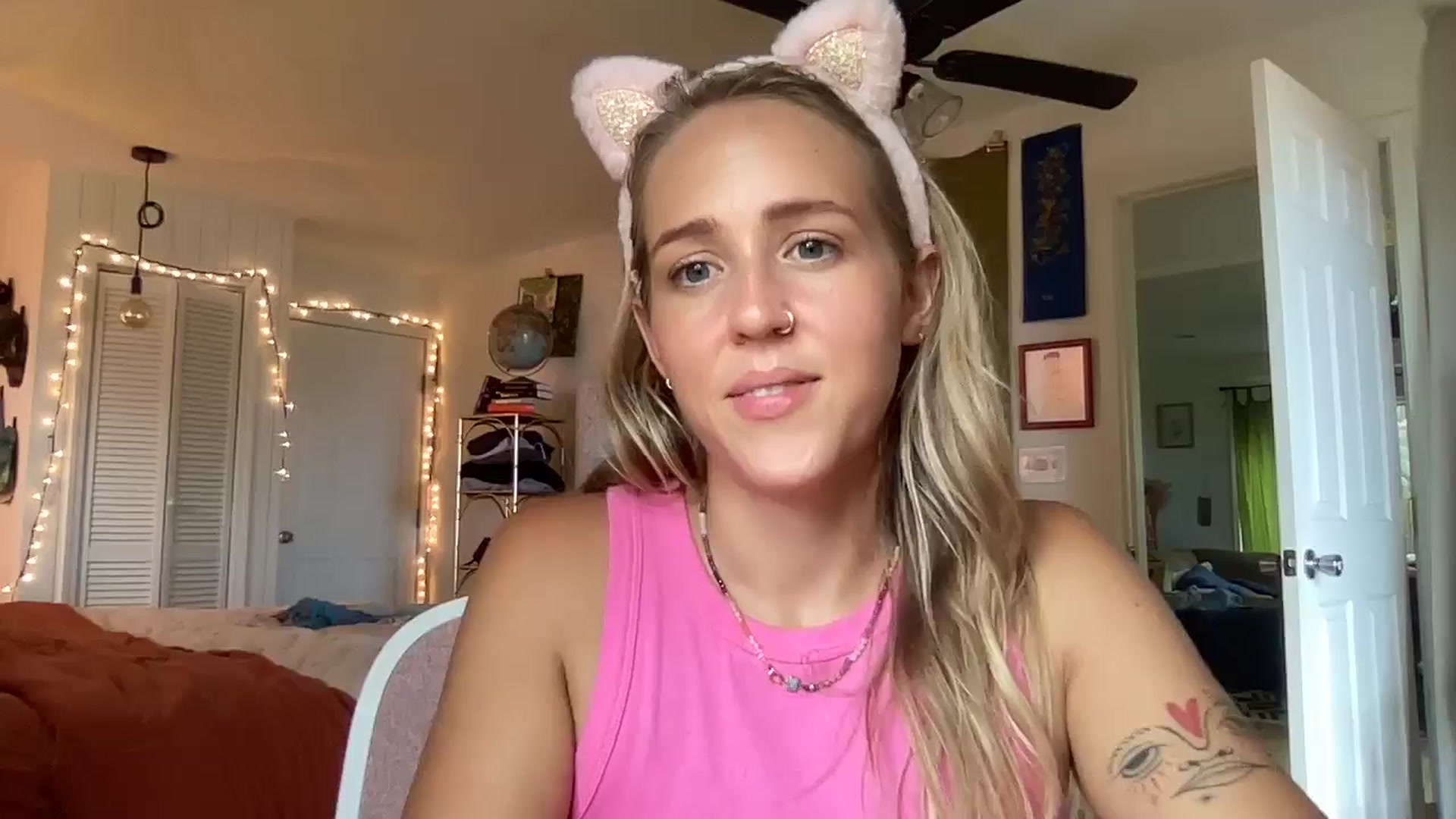 Gallery image thumbnail from PrincessElla_'s myfreecams stream on, 07/27/2024, 21:20 image 8 of 20