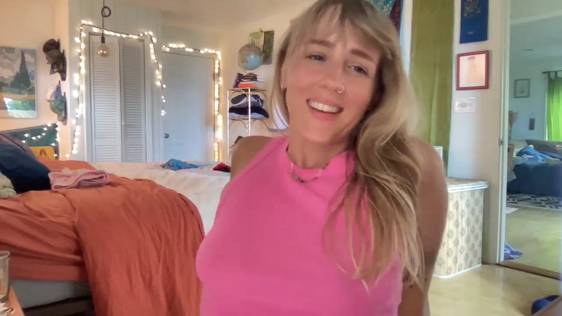 Gallery image thumbnail from PrincessElla_'s myfreecams stream on, 07/27/2024, 22:59 image 9 of 20