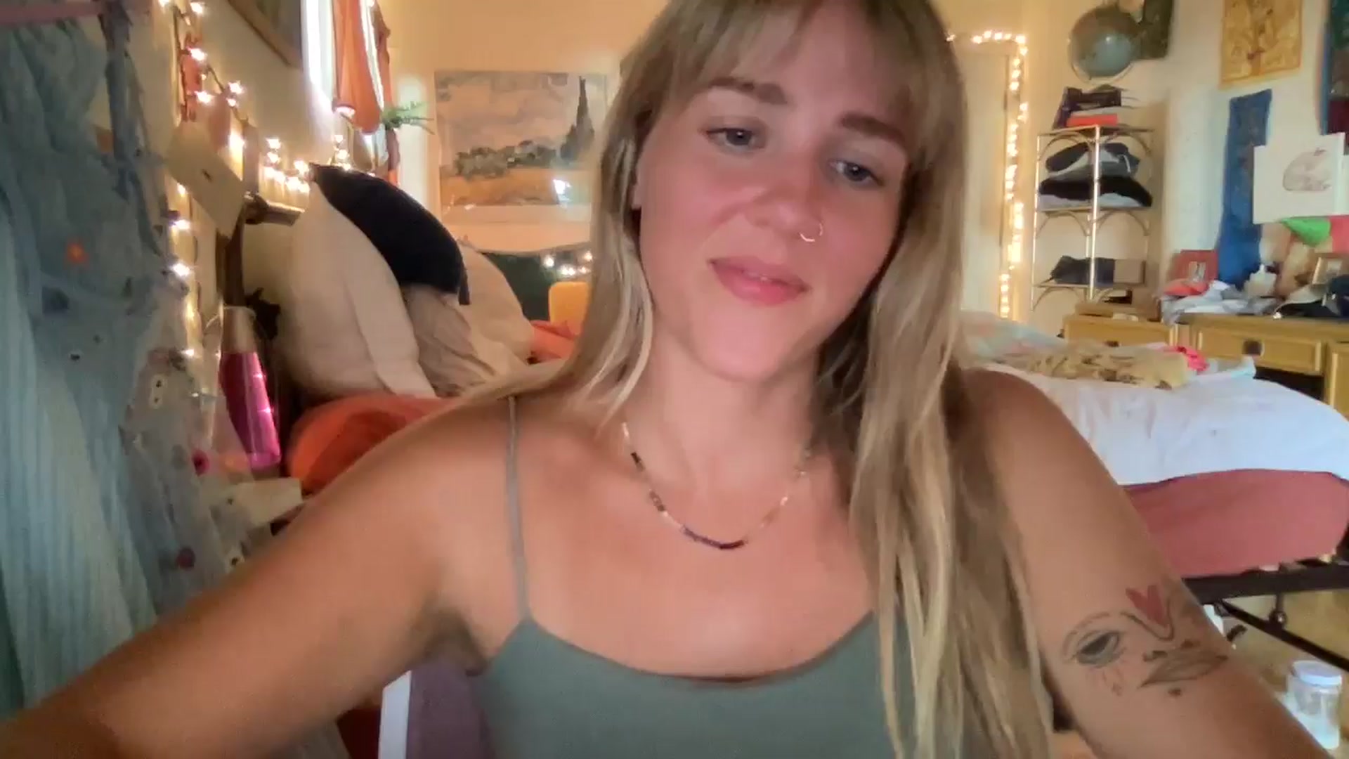 Gallery image thumbnail from PrincessElla_'s myfreecams stream on, 07/30/2024, 04:13 image 15 of 20