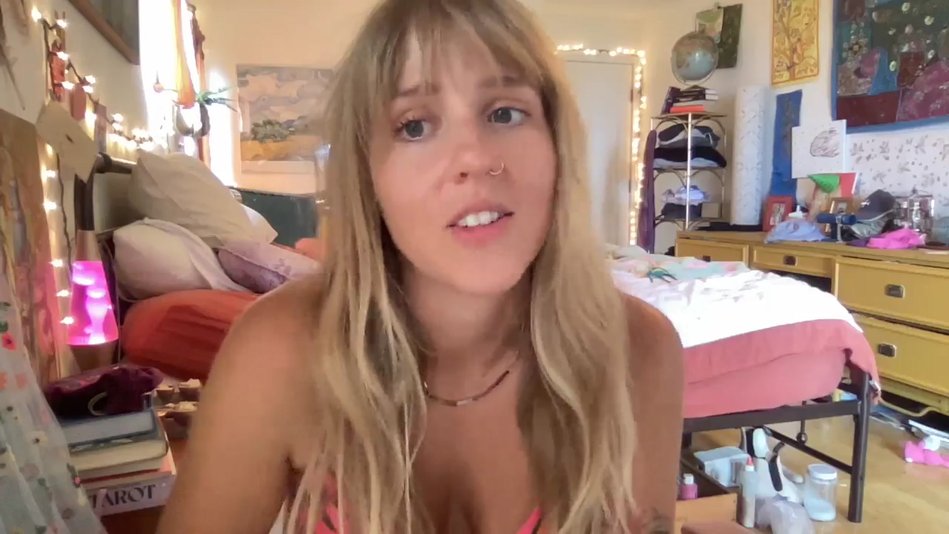 Gallery image thumbnail from PrincessElla_'s myfreecams stream on, 08/02/2024, 23:36 image 18 of 20