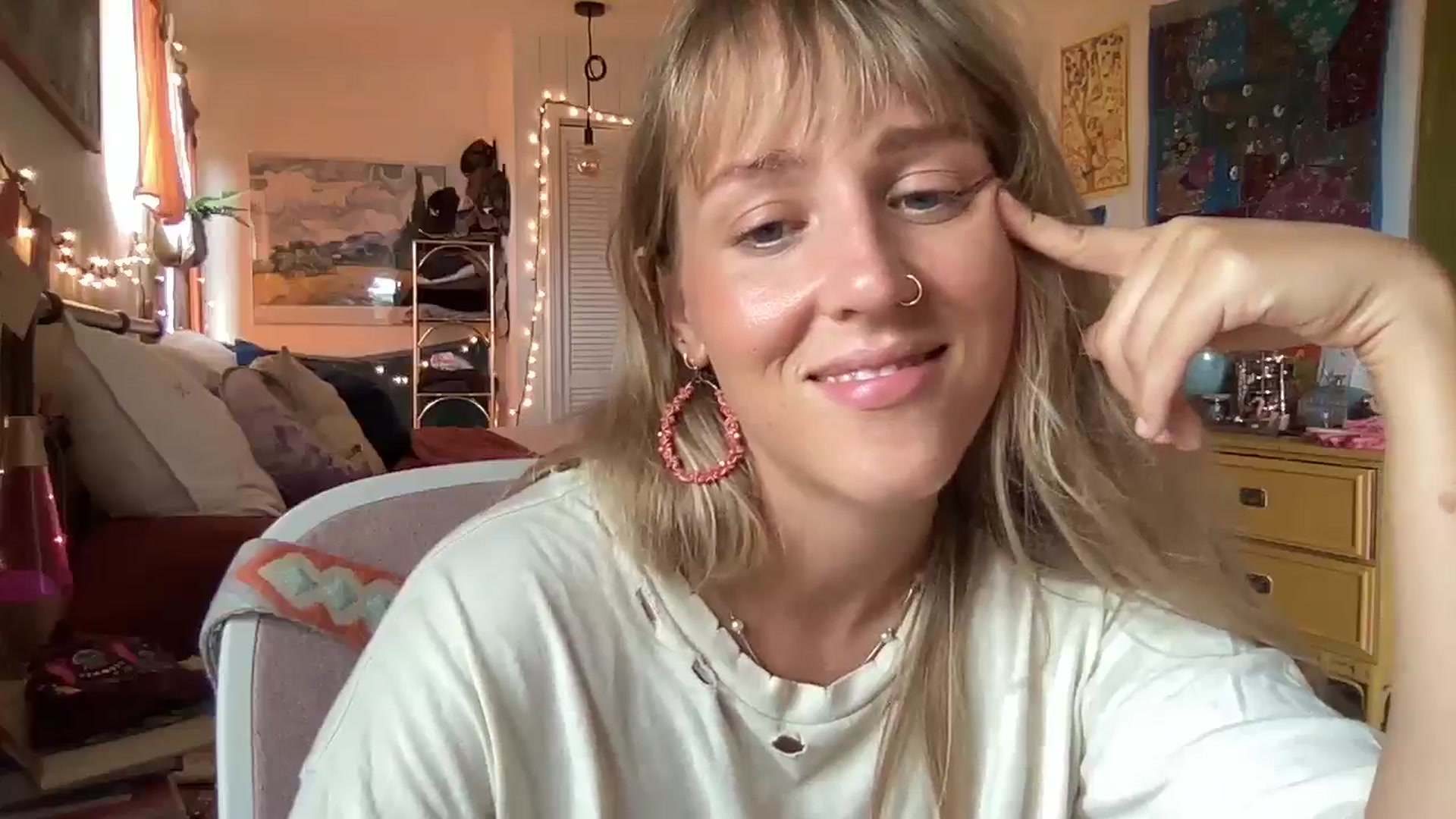 Gallery image thumbnail from PrincessElla_'s myfreecams stream on, 08/08/2024, 02:46 image 6 of 20