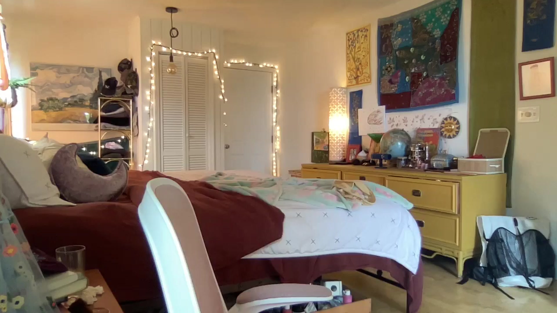 Gallery image thumbnail from PrincessElla_'s myfreecams stream on, 08/10/2024, 24:05 image 10 of 20