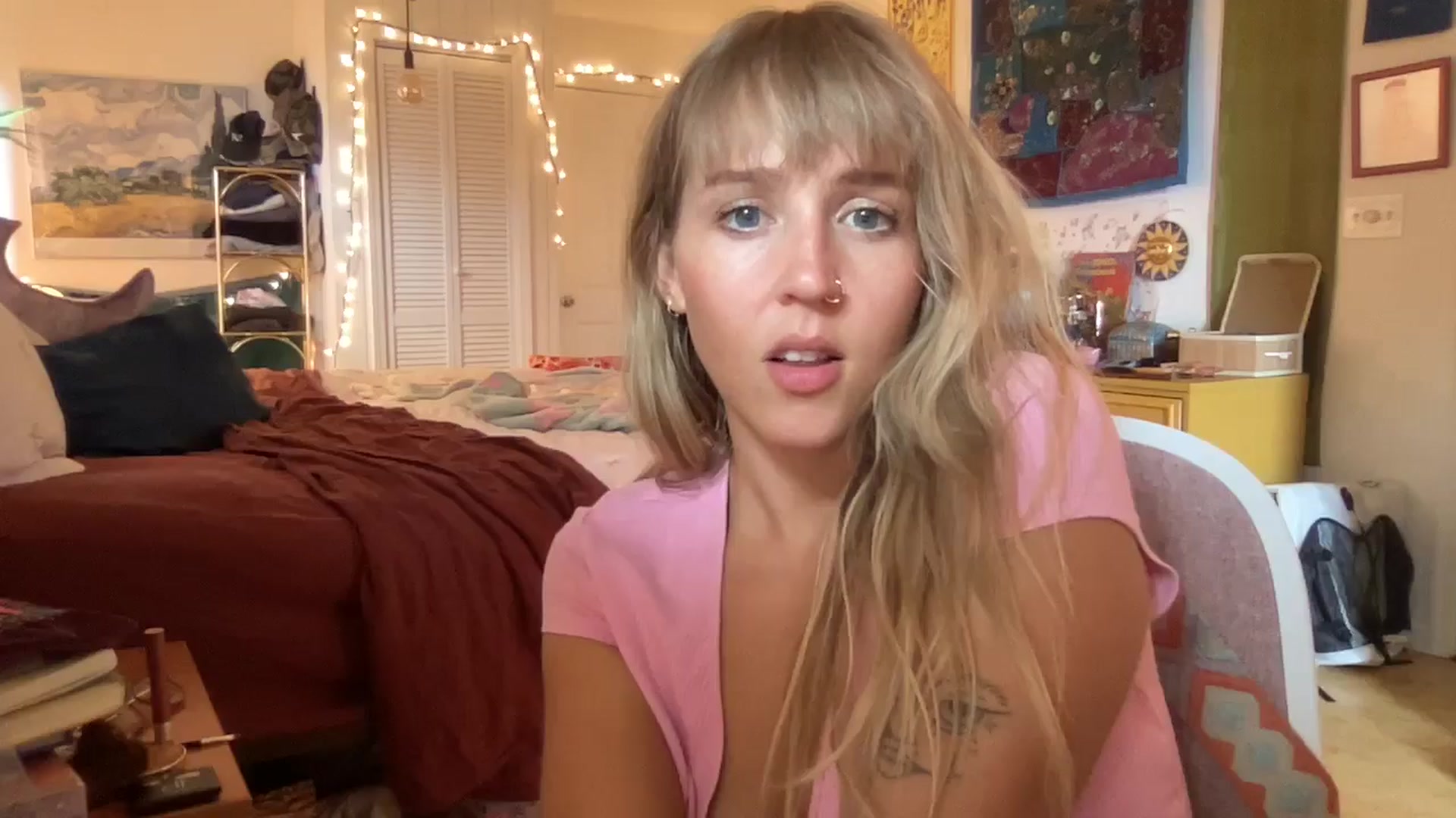 Gallery image thumbnail from PrincessElla_'s myfreecams stream on, 08/11/2024, 24:01 image 4 of 20