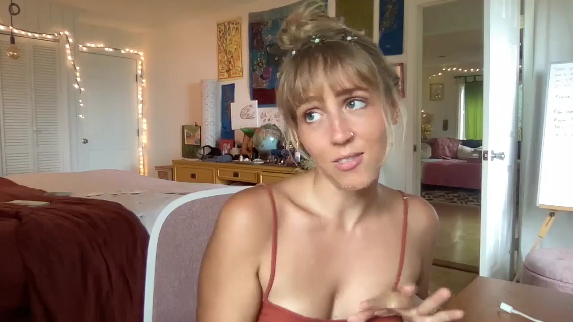 Gallery image thumbnail from PrincessElla_'s myfreecams stream on, 08/14/2024, 24:03 image 5 of 20