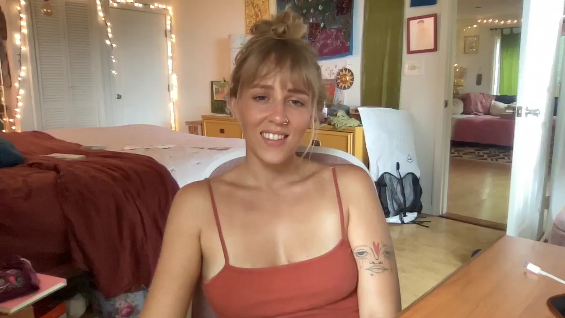 Gallery image thumbnail from PrincessElla_'s myfreecams stream on, 08/14/2024, 24:21 image 19 of 20