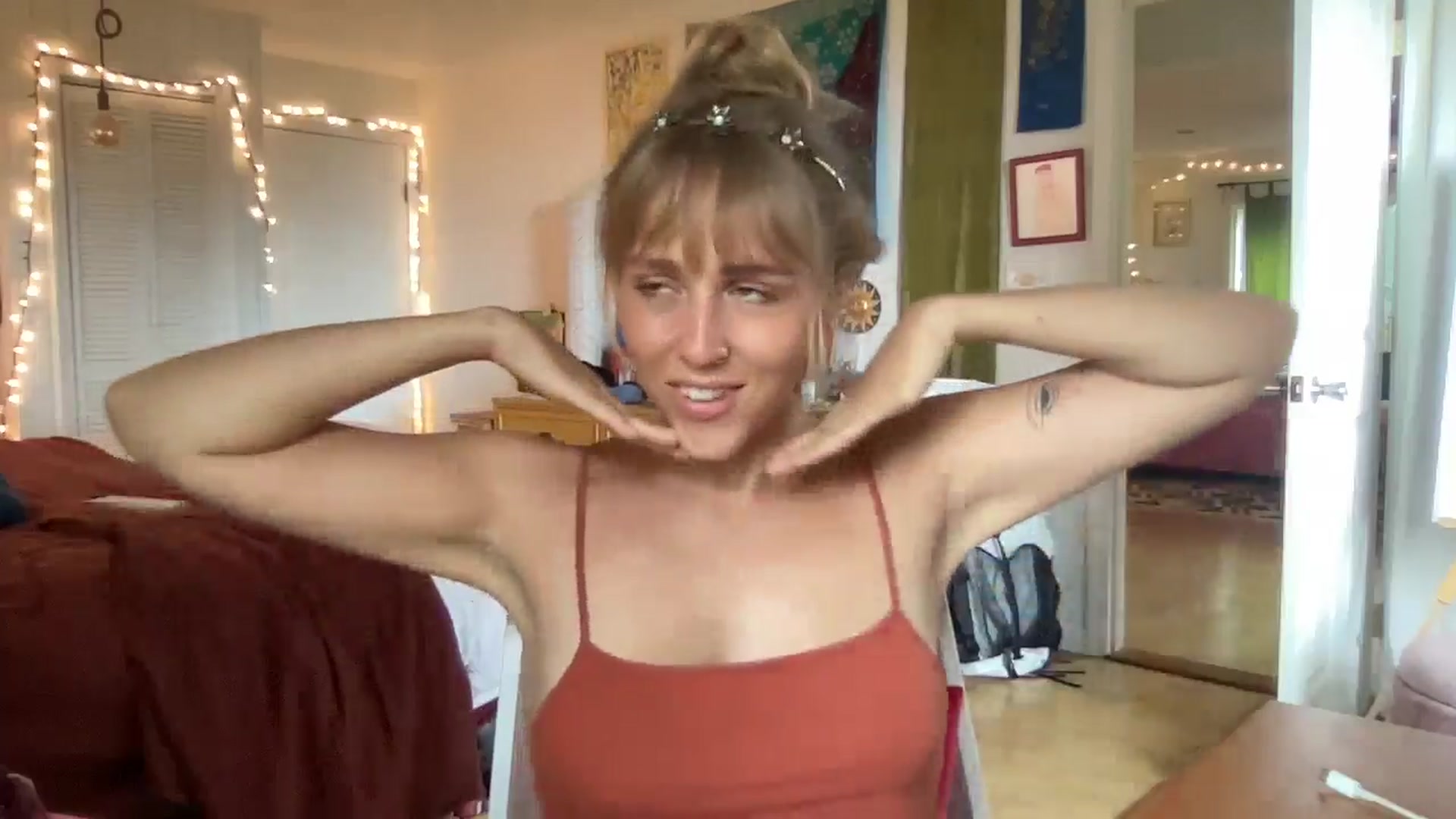 Gallery image thumbnail from PrincessElla_'s myfreecams stream on, 08/14/2024, 24:21 image 3 of 20