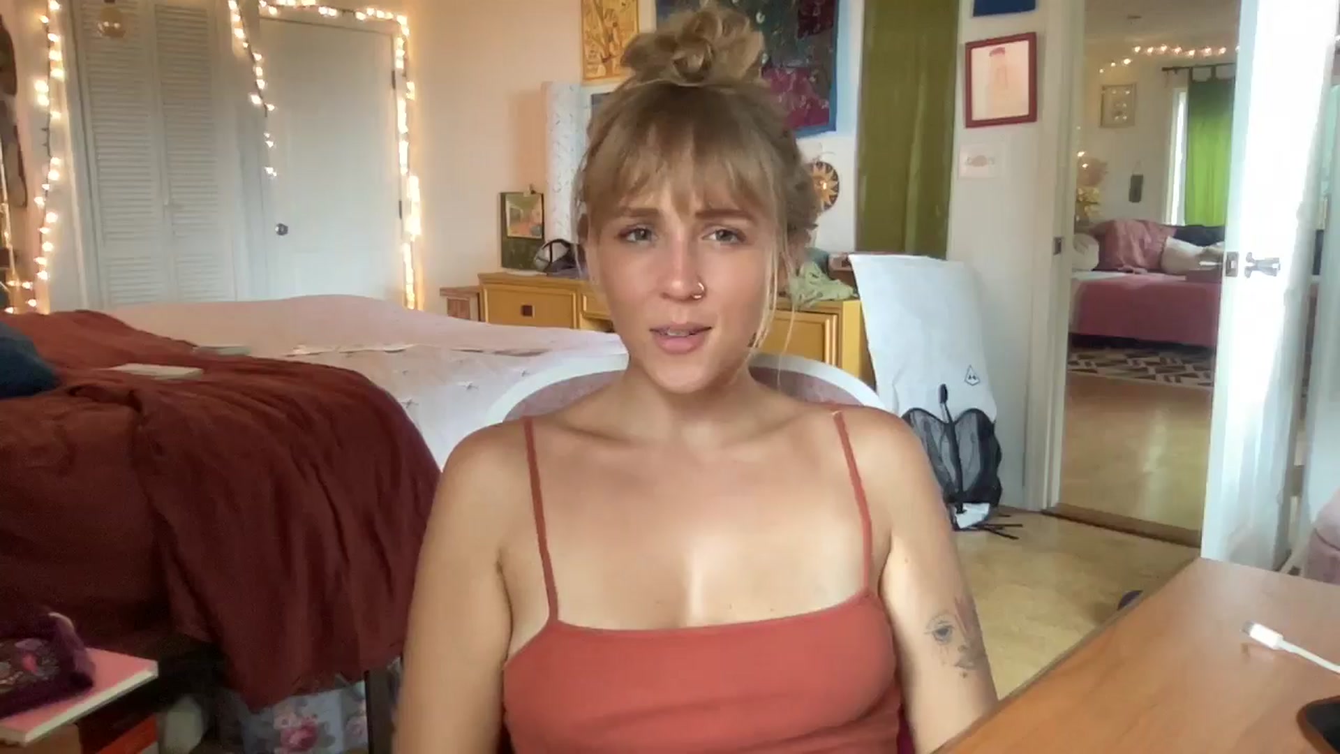 Gallery image thumbnail from PrincessElla_'s myfreecams stream on, 08/14/2024, 24:21 image 14 of 20