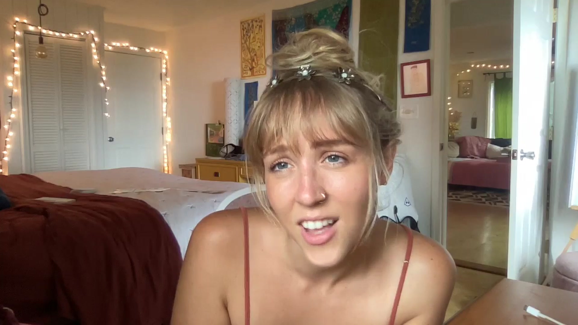 Gallery image thumbnail from PrincessElla_'s myfreecams stream on, 08/14/2024, 24:21 image 6 of 20