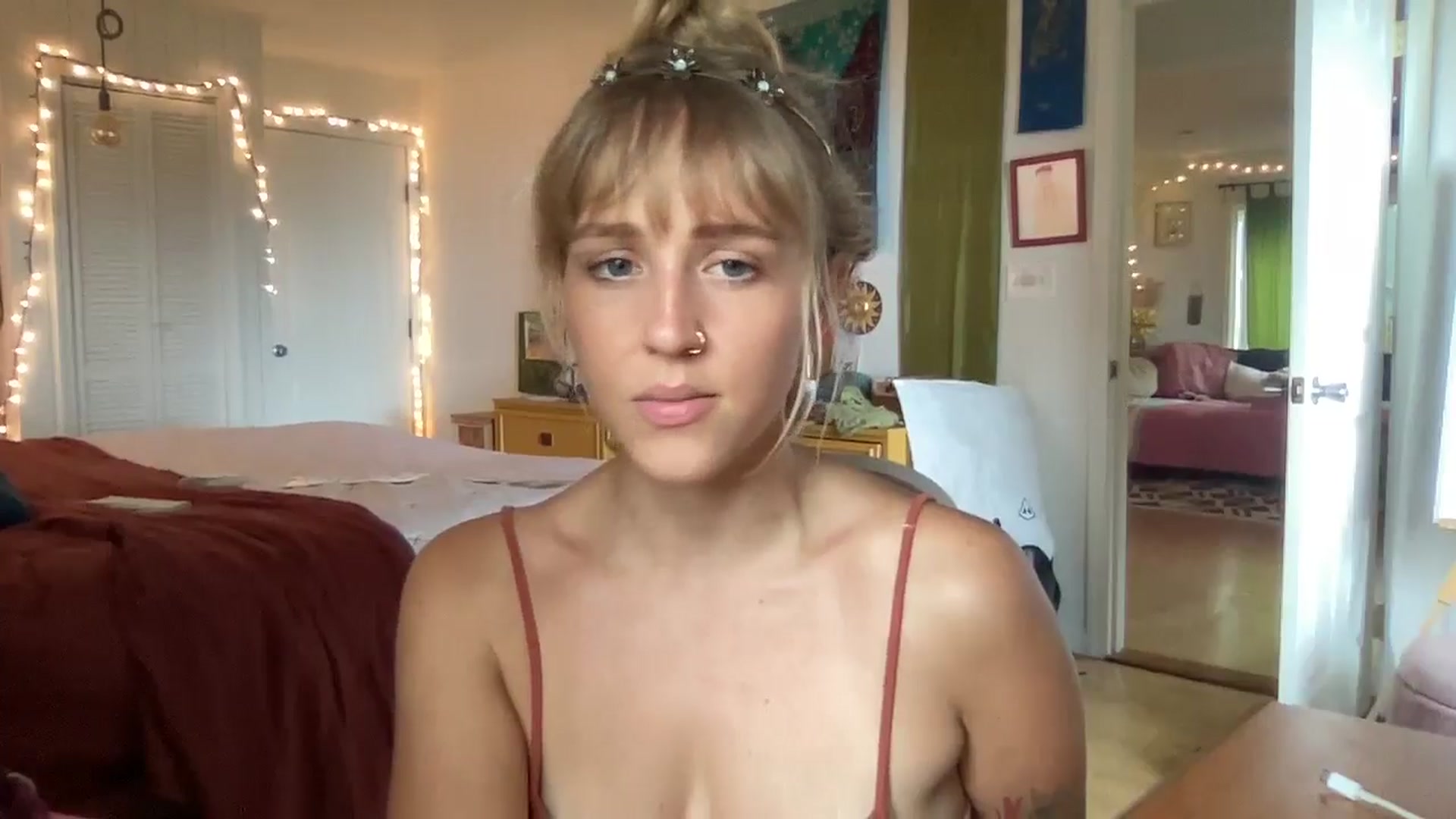 Gallery image thumbnail from PrincessElla_'s myfreecams stream on, 08/14/2024, 24:21 image 2 of 20