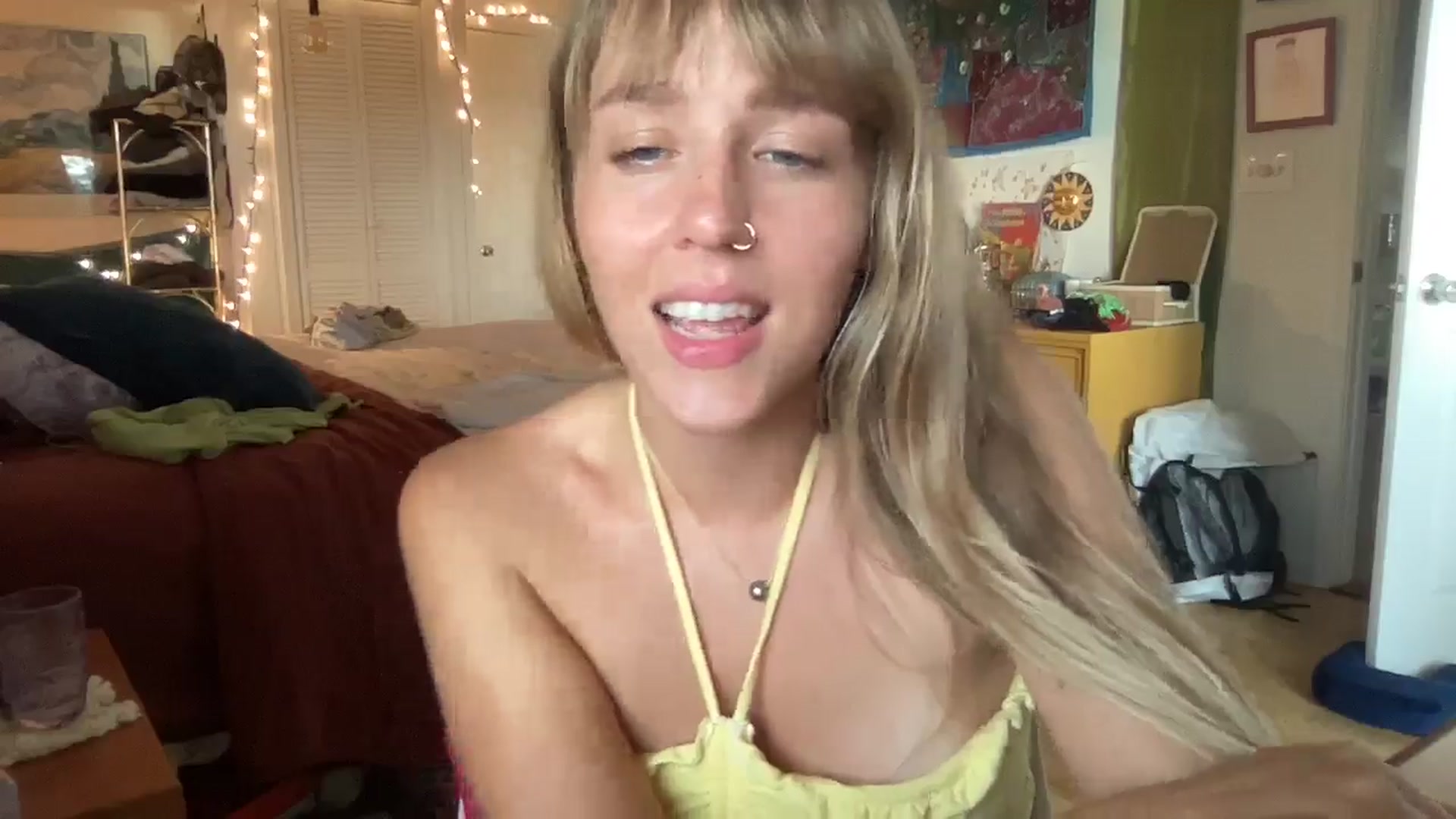 Gallery image thumbnail from PrincessElla_'s myfreecams stream on, 08/15/2024, 04:07 image 14 of 20