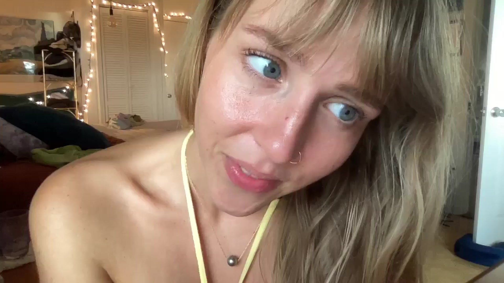 Gallery image thumbnail from PrincessElla_'s myfreecams stream on, 08/15/2024, 04:07 image 12 of 20