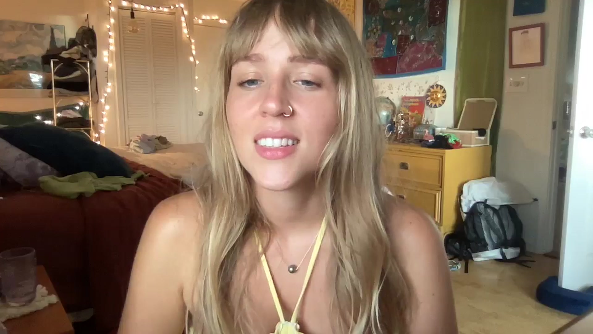 Gallery image thumbnail from PrincessElla_'s myfreecams stream on, 08/15/2024, 04:07 image 18 of 20