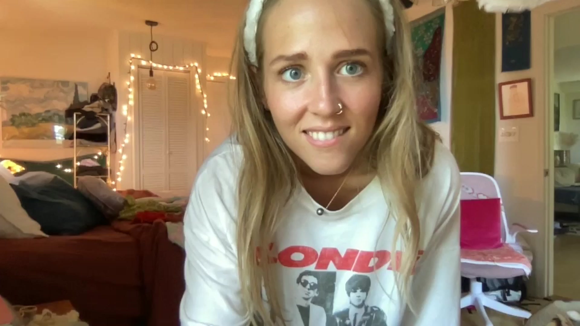 Gallery image thumbnail from PrincessElla_'s myfreecams stream on, 08/16/2024, 22:16 image 12 of 20
