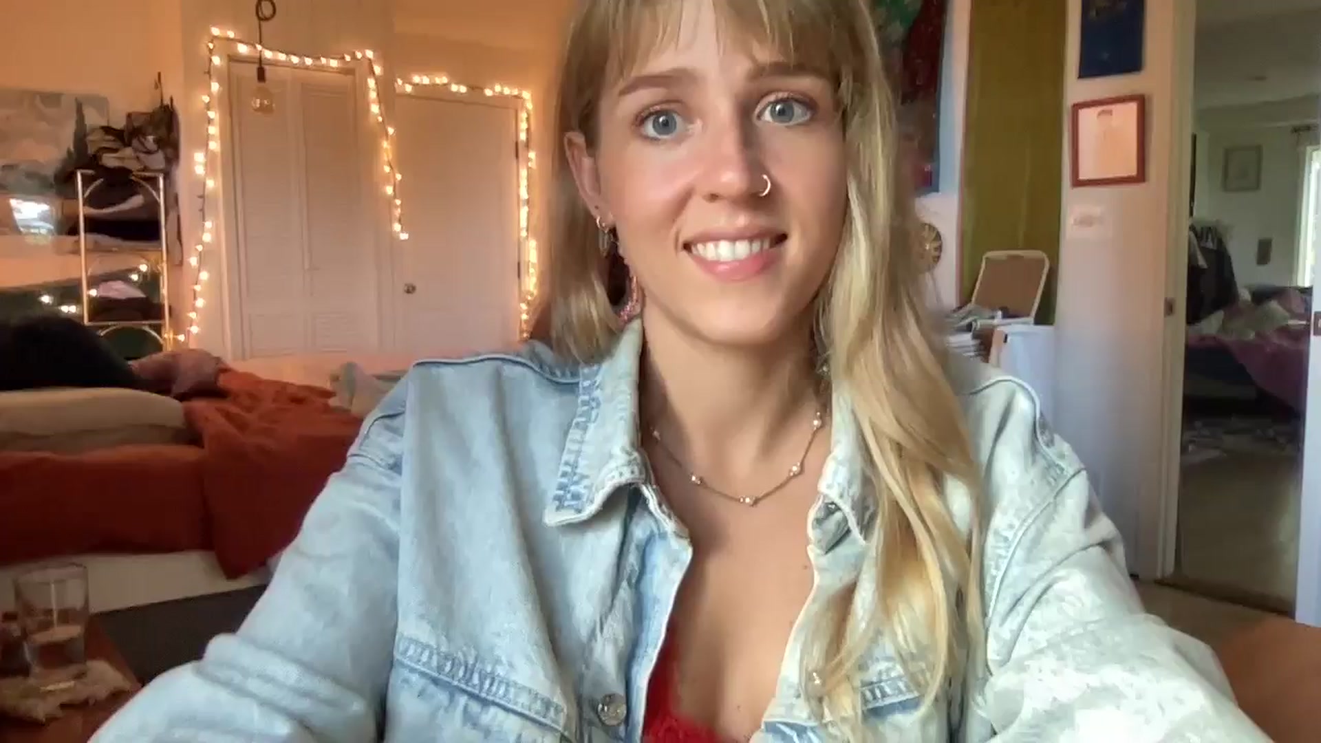 Gallery image thumbnail from PrincessElla_'s myfreecams stream on, 08/22/2024, 22:29 image 1 of 20