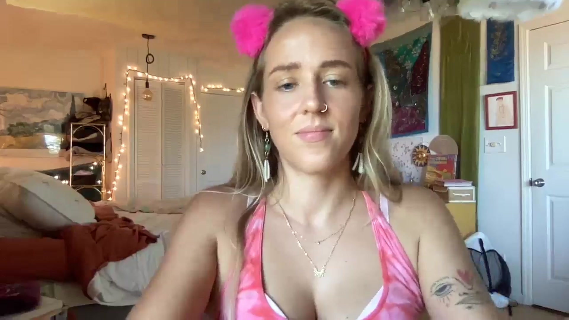 Gallery image thumbnail from PrincessElla_'s myfreecams stream on, 08/28/2024, 21:59 image 20 of 20