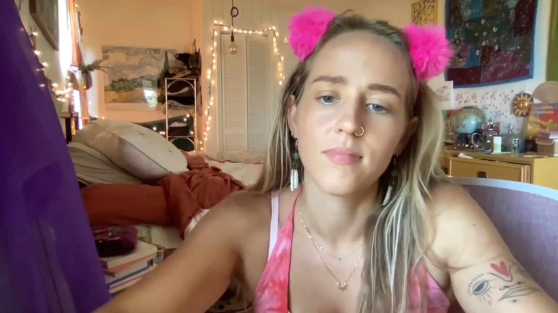 Gallery image thumbnail from PrincessElla_'s myfreecams stream on, 08/28/2024, 23:49 image 13 of 20