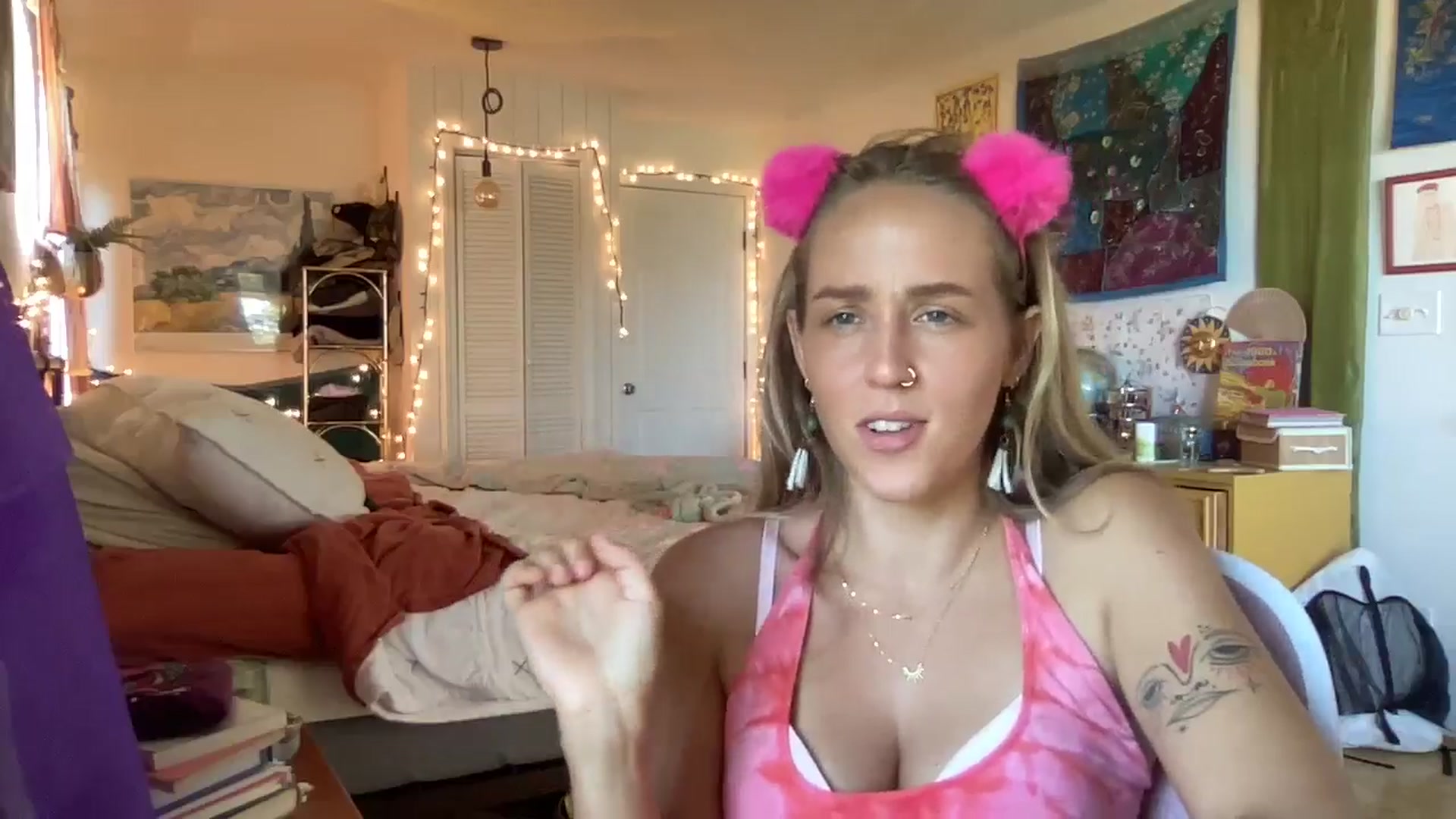 Gallery image thumbnail from PrincessElla_'s myfreecams stream on, 08/28/2024, 23:49 image 9 of 20