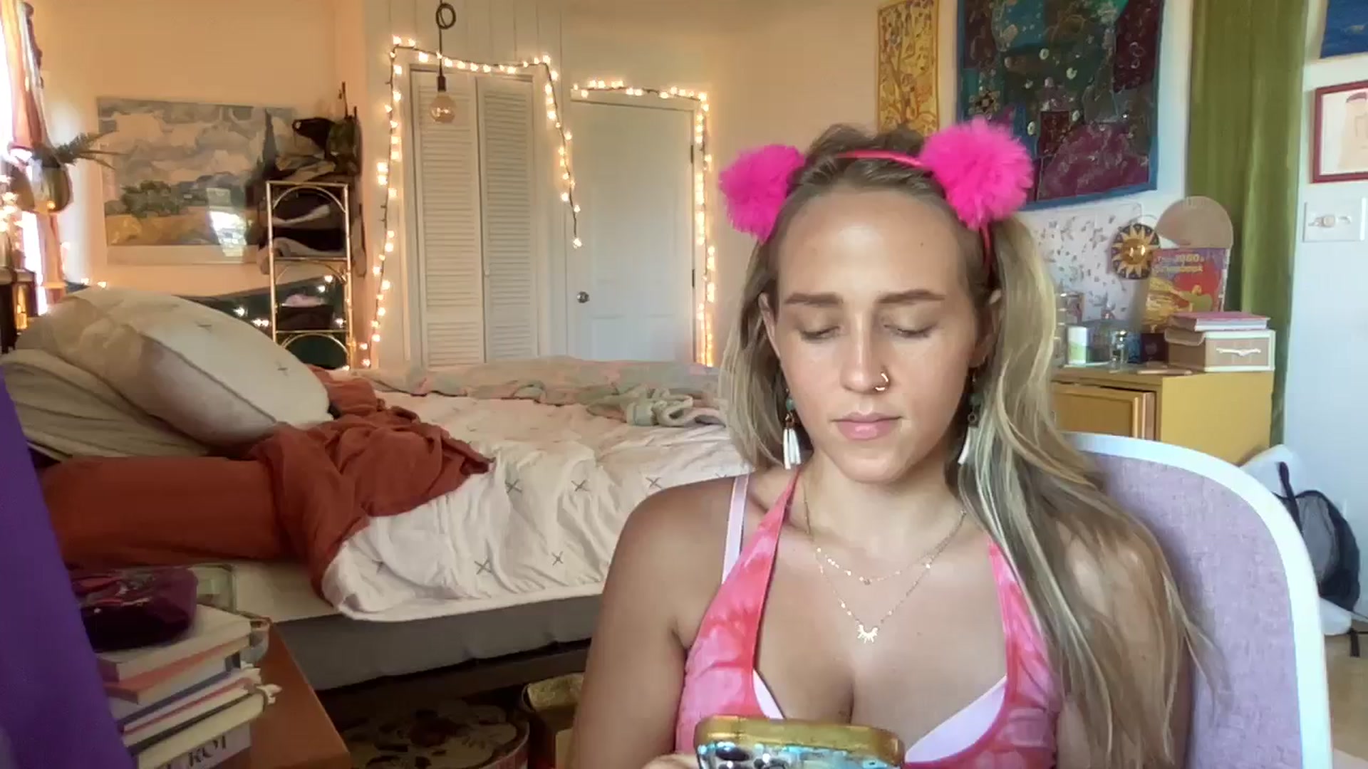 Gallery image thumbnail from PrincessElla_'s myfreecams stream on, 08/28/2024, 23:49 image 12 of 20