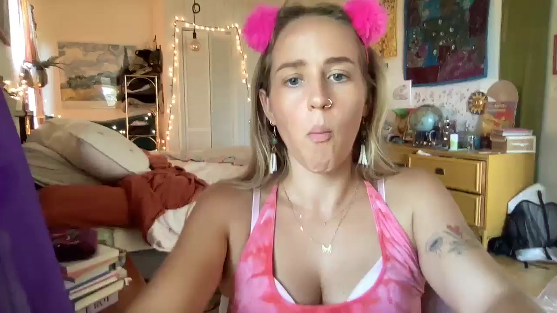 Gallery image thumbnail from PrincessElla_'s myfreecams stream on, 08/28/2024, 23:49 image 20 of 20