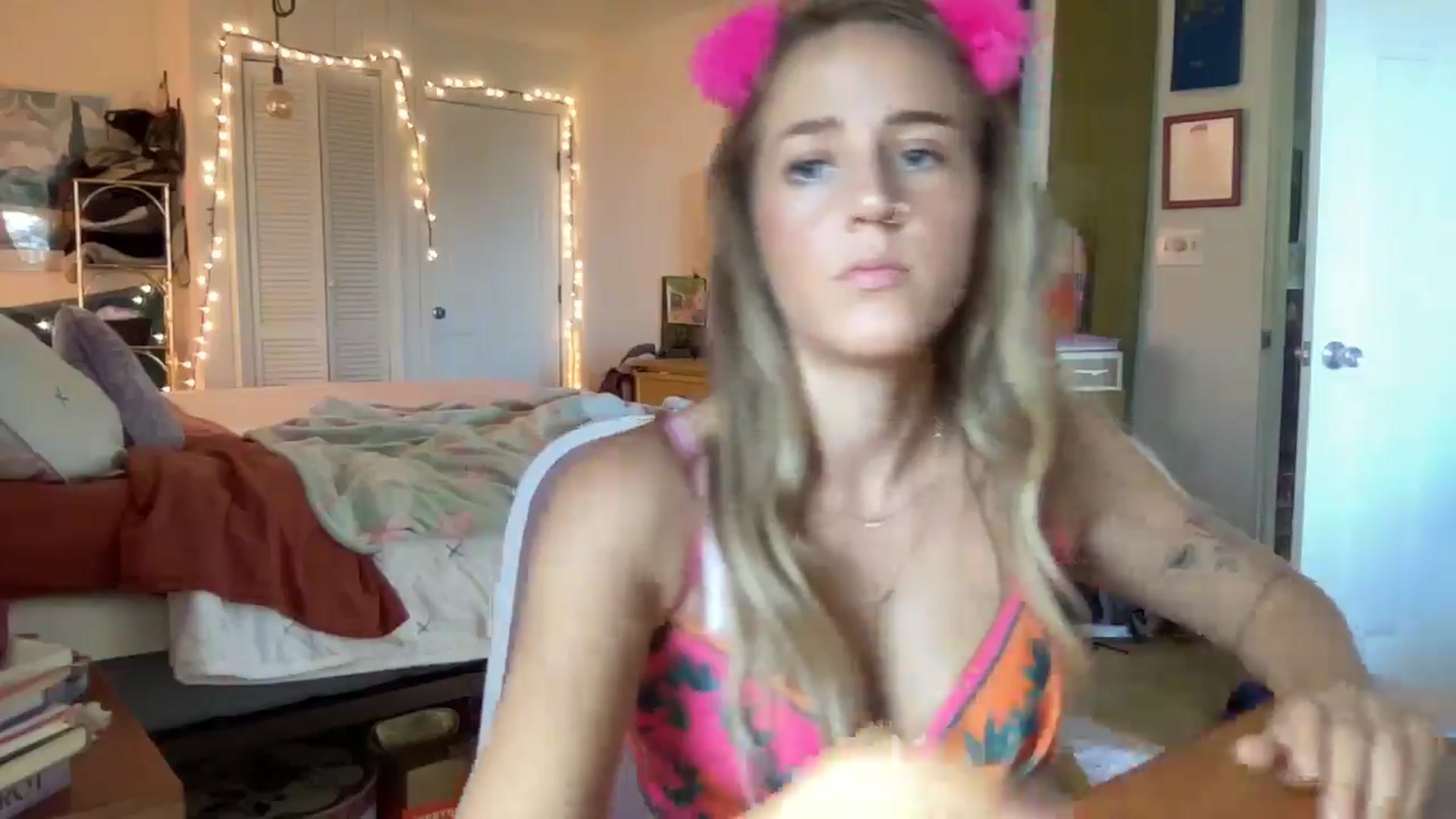 Gallery image thumbnail from PrincessElla_'s myfreecams stream on, 08/29/2024, 22:26 image 14 of 20