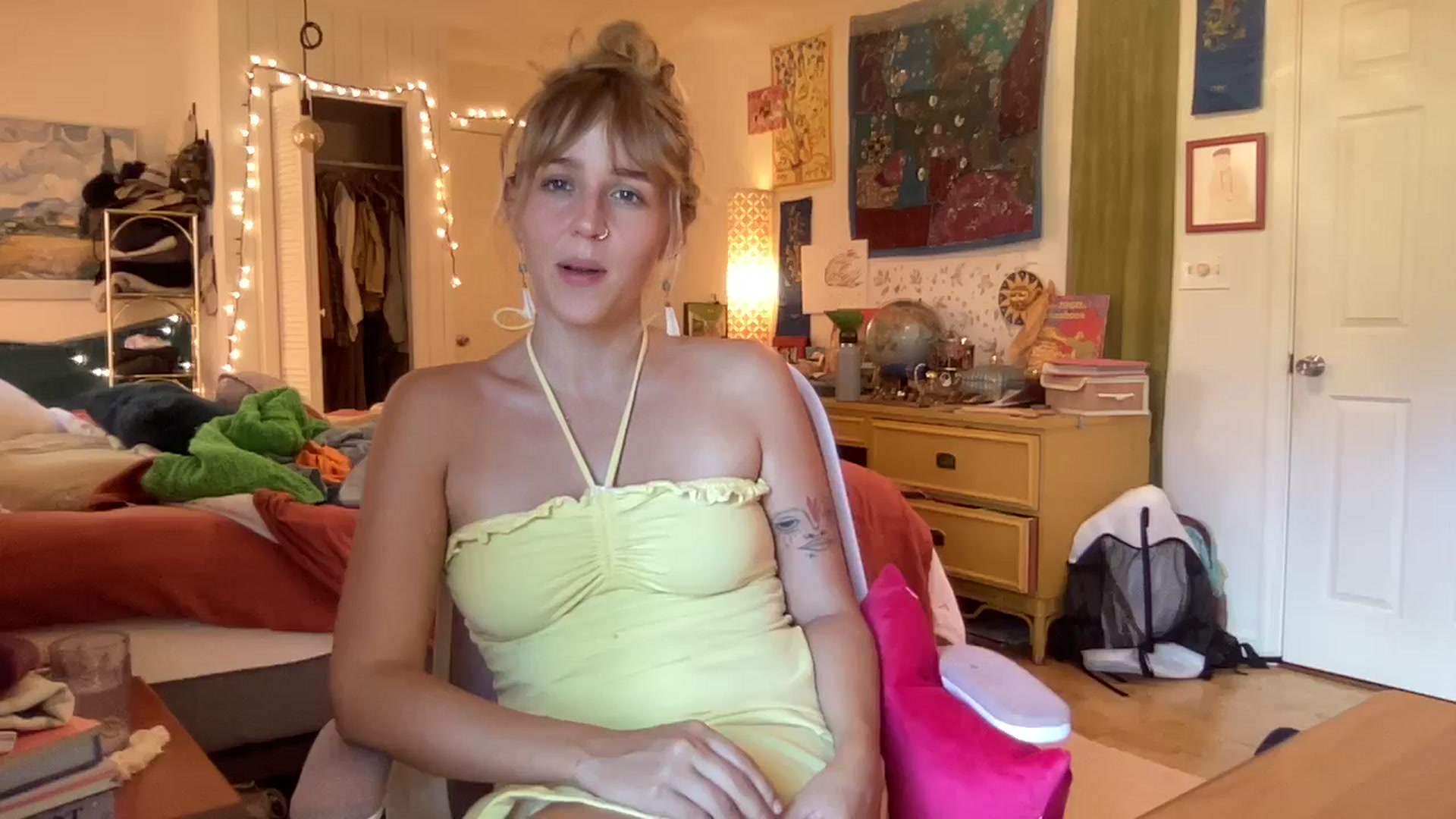 Gallery image thumbnail from PrincessElla_'s myfreecams stream on, 09/07/2024, 24:44 image 2 of 20