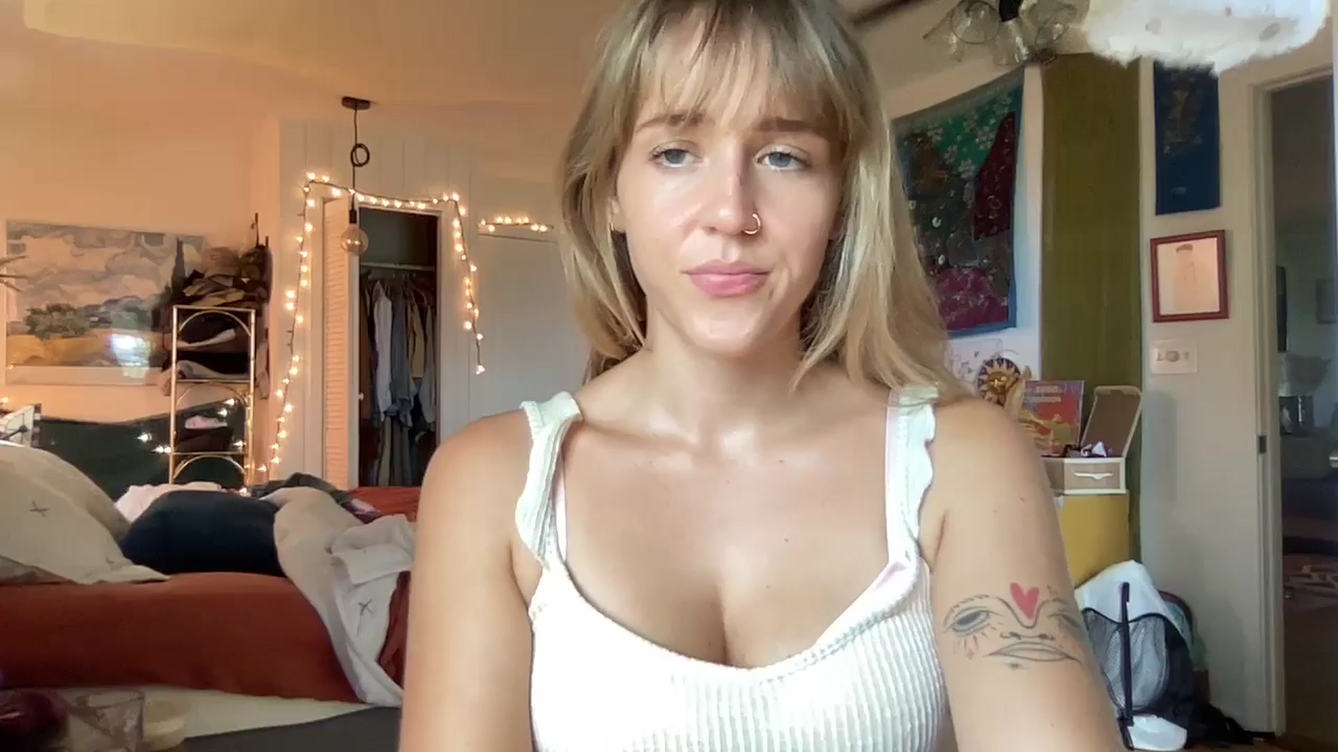 Gallery image thumbnail from PrincessElla_'s myfreecams stream on, 09/07/2024, 21:12 image 2 of 20