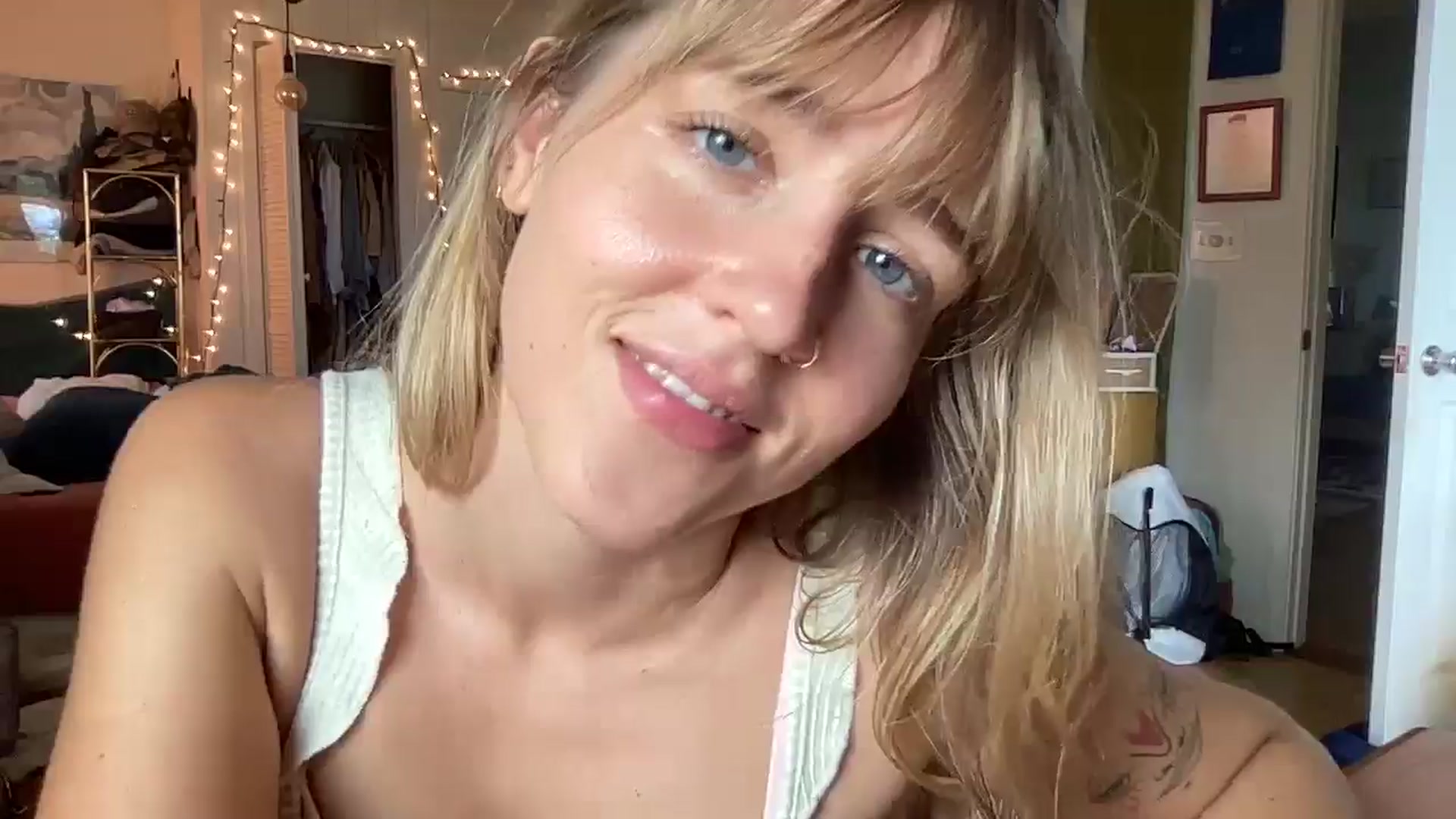 Gallery image thumbnail from PrincessElla_'s myfreecams stream on, 09/07/2024, 23:41 image 2 of 20