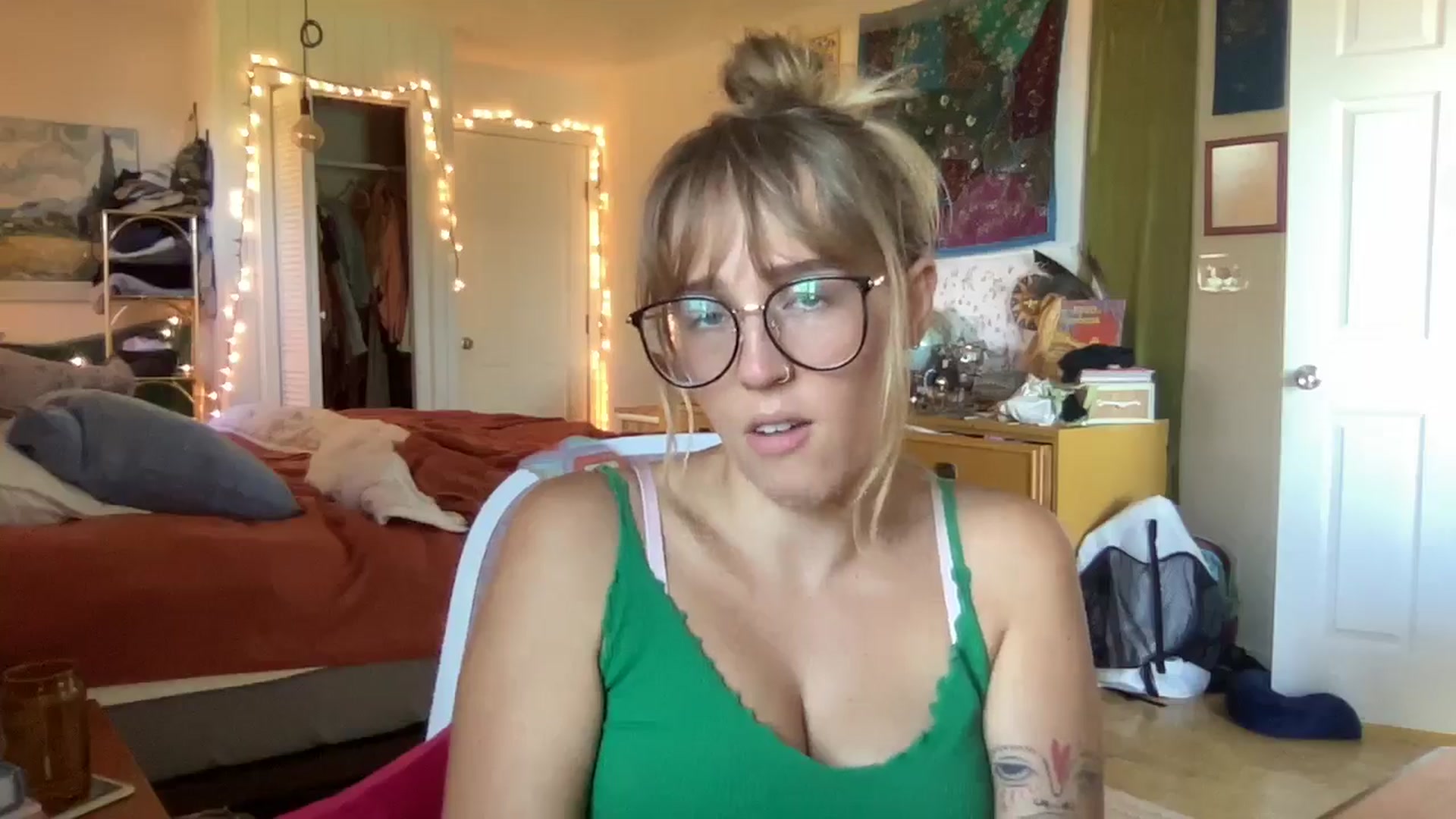 Gallery image thumbnail from PrincessElla_'s myfreecams stream on, 09/10/2024, 21:23 image 3 of 20