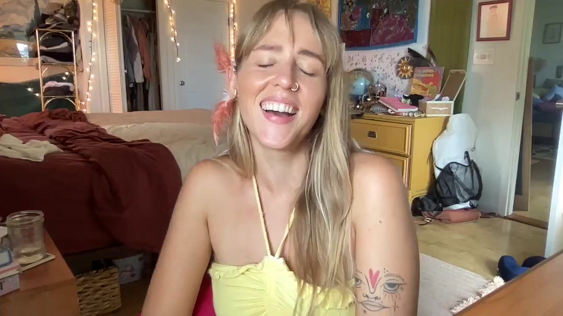 Gallery image thumbnail from PrincessElla_'s myfreecams stream on, 09/14/2024, 22:59 image 19 of 20