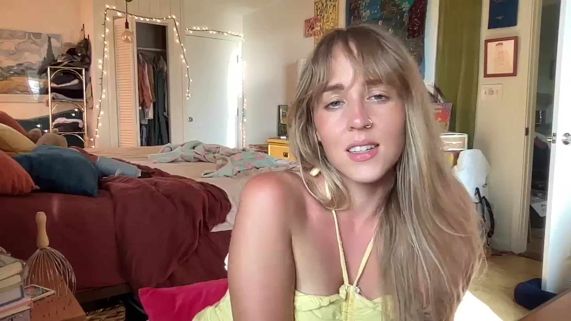 Gallery image thumbnail from PrincessElla_'s myfreecams stream on, 09/21/2024, 02:58 image 16 of 20