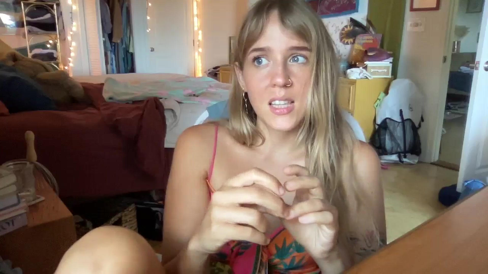 Gallery image thumbnail from PrincessElla_'s myfreecams stream on, 09/25/2024, 19:32 image 18 of 20