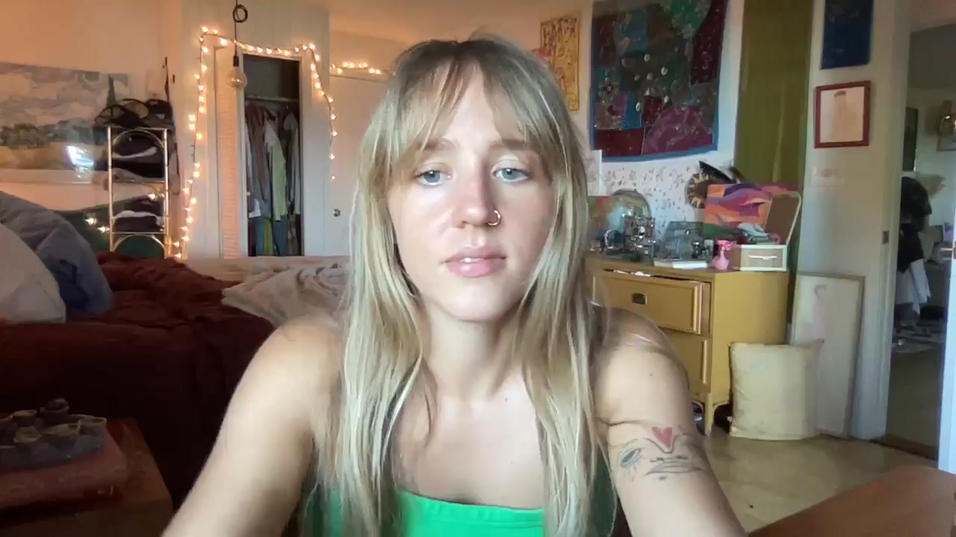 Gallery image thumbnail from PrincessElla_'s myfreecams stream on, 10/13/2024, 18:49 image 17 of 20