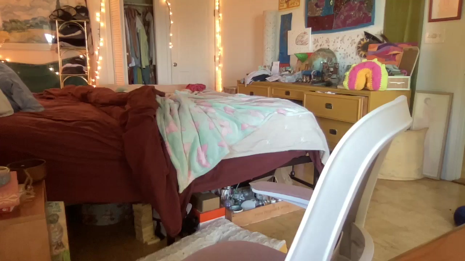 Gallery image thumbnail from PrincessElla_'s myfreecams stream on, 10/13/2024, 20:43 image 17 of 20