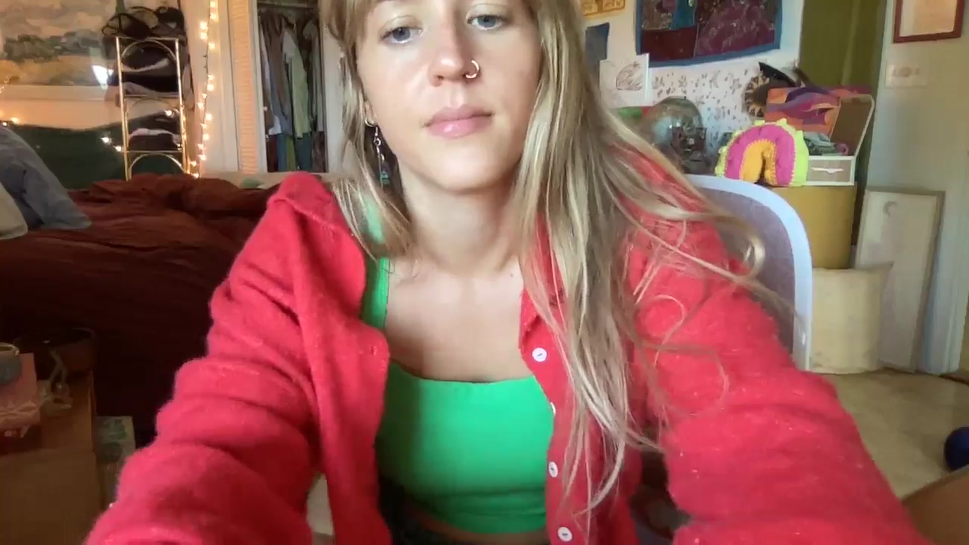 Gallery image thumbnail from PrincessElla_'s myfreecams stream on, 10/13/2024, 20:43 image 16 of 20