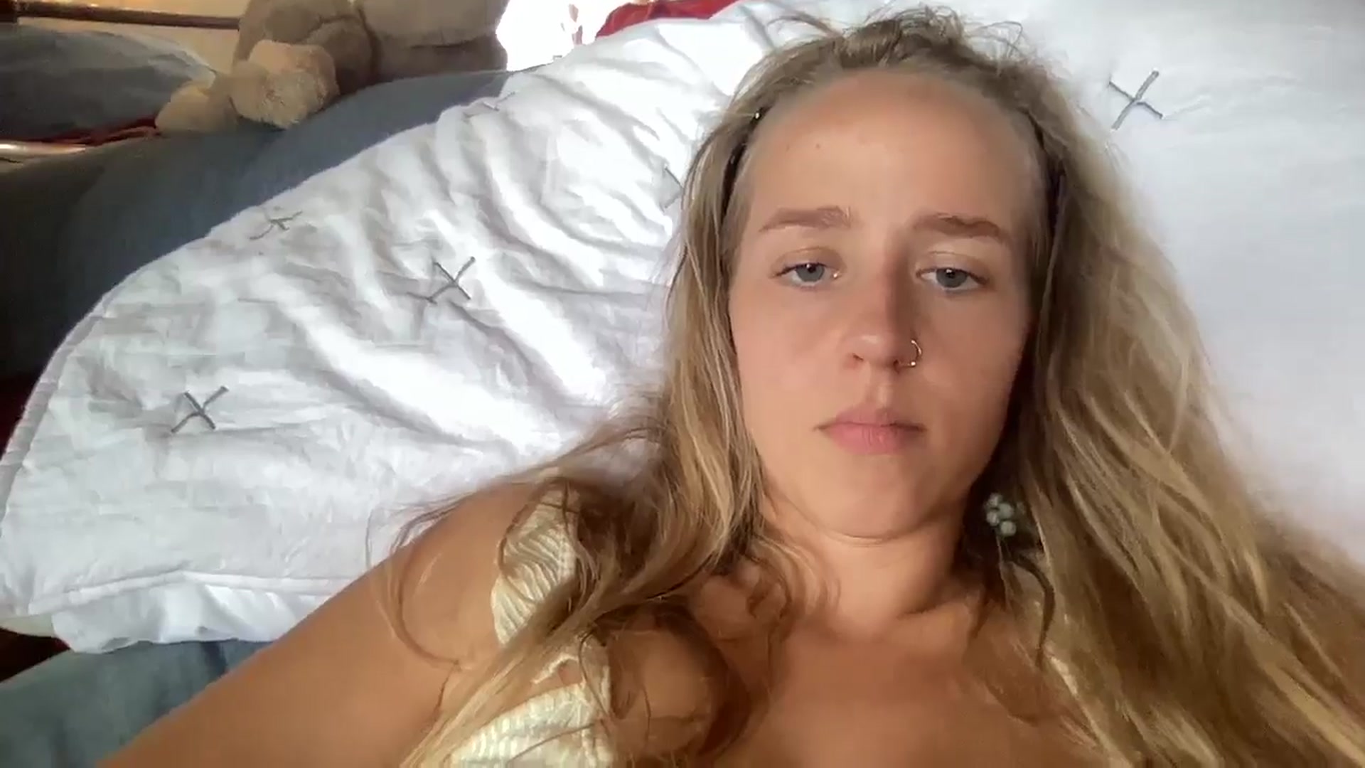 Gallery image thumbnail from PrincessElla_'s myfreecams stream on, 10/18/2024, 24:25 image 20 of 20