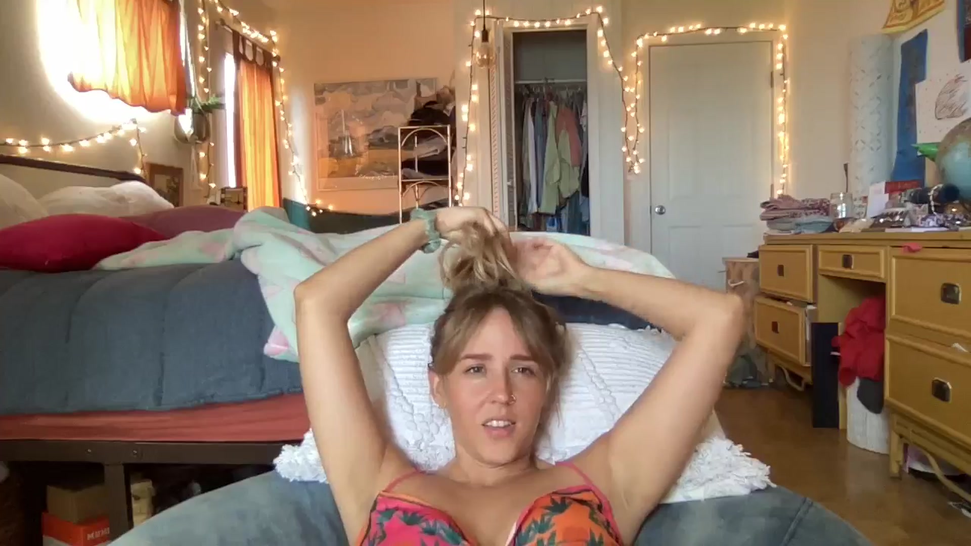 Gallery image thumbnail from PrincessElla_'s myfreecams stream on, 11/04/2024, 23:30 image 5 of 20
