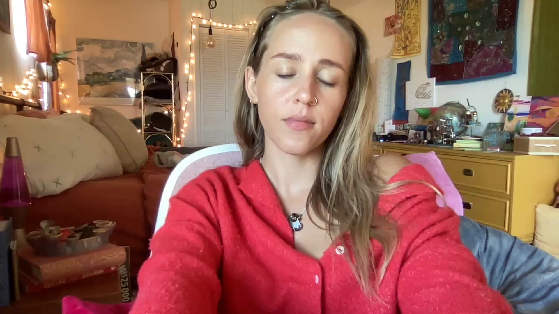 Gallery image thumbnail from PrincessElla_'s myfreecams stream on, 11/19/2024, 22:01 image 12 of 20