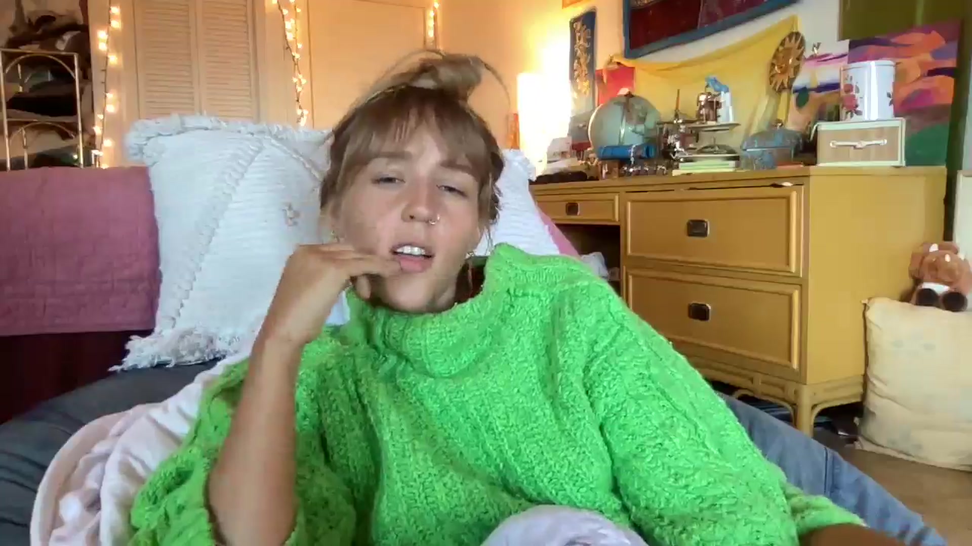 Gallery image thumbnail from PrincessElla_'s myfreecams stream on, 11/27/2024, 20:07 image 8 of 20