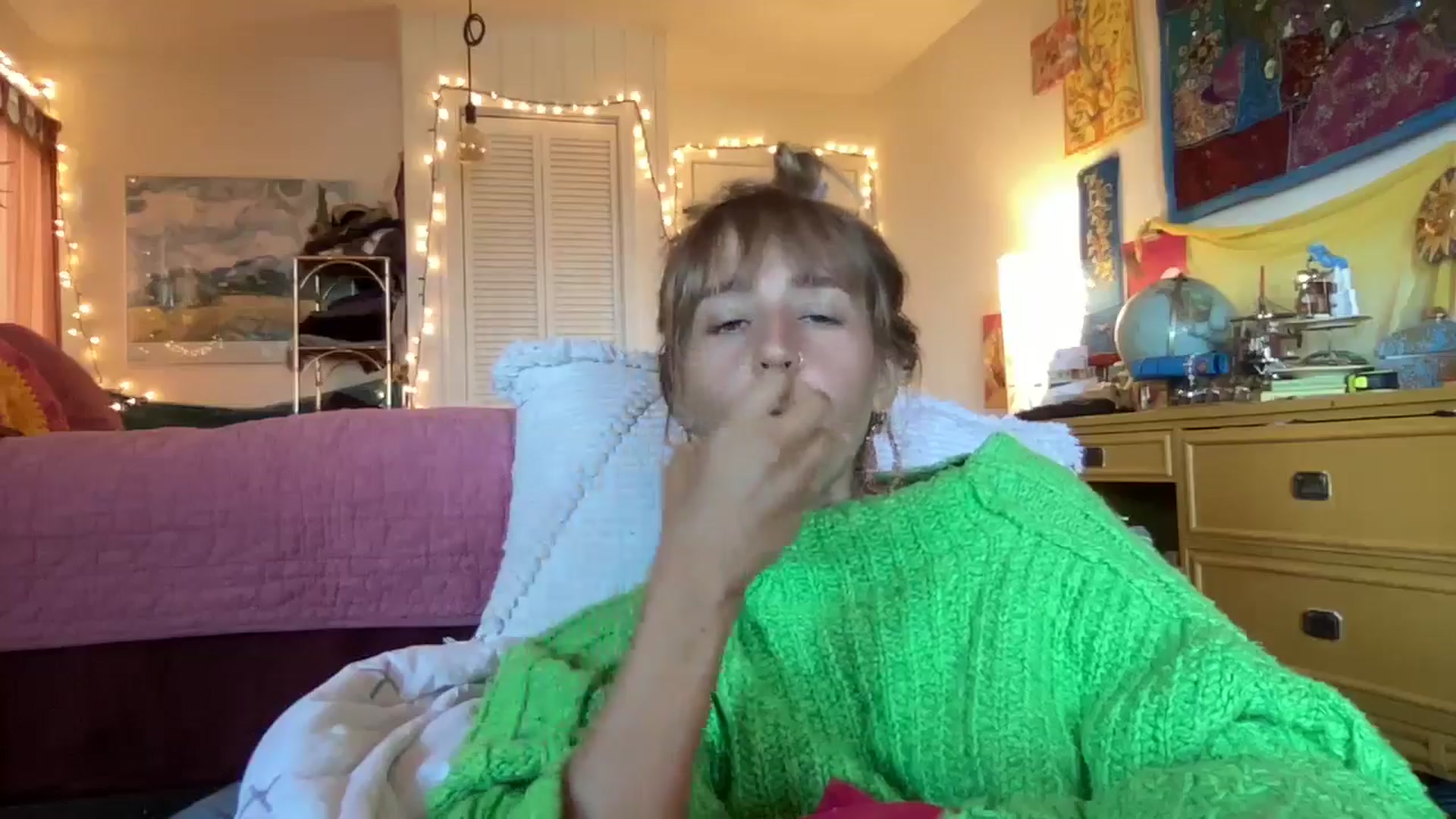 Gallery image thumbnail from PrincessElla_'s myfreecams stream on, 11/27/2024, 20:07 image 17 of 20