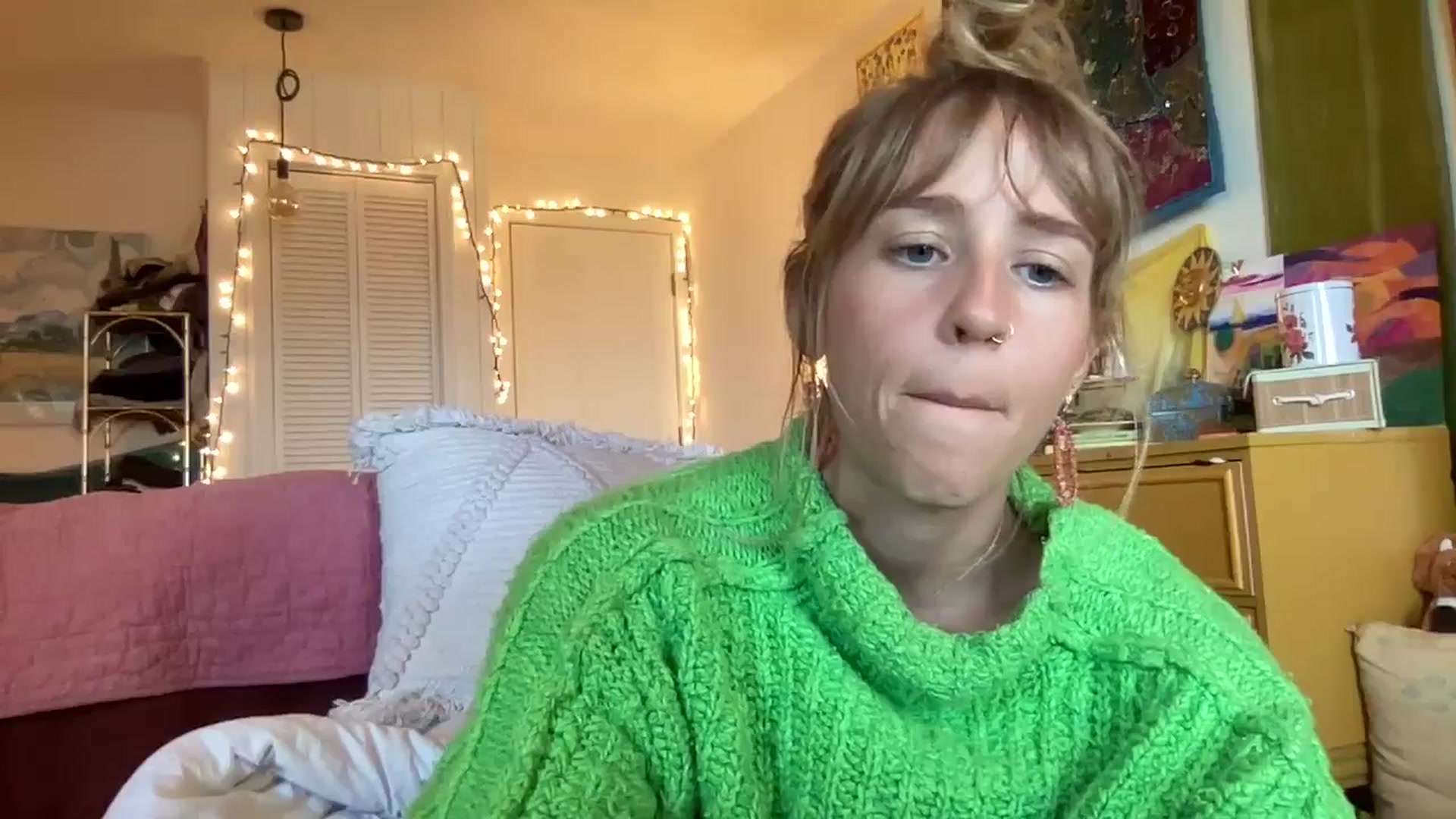 Gallery image thumbnail from PrincessElla_'s myfreecams stream on, 11/27/2024, 21:44 image 7 of 20