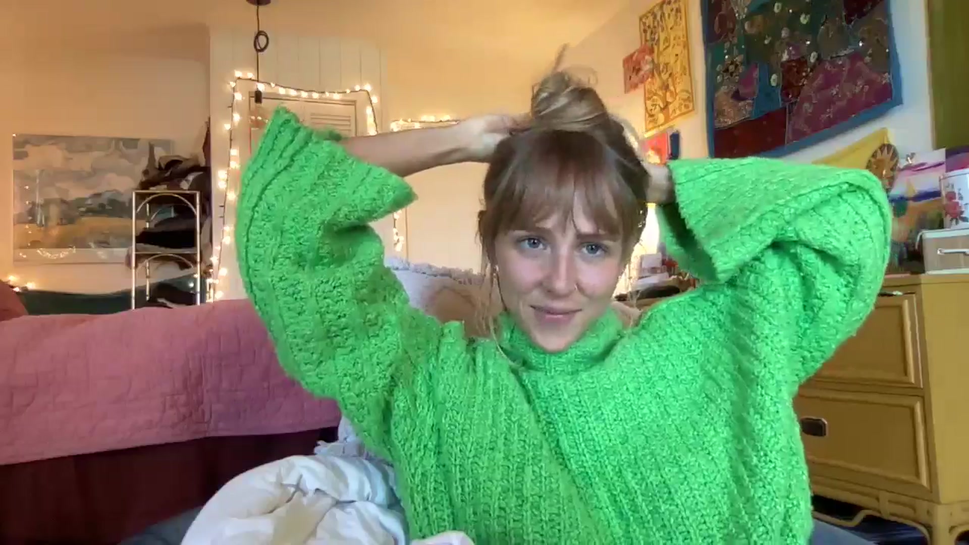Gallery image thumbnail from PrincessElla_'s myfreecams stream on, 11/27/2024, 21:44 image 14 of 20