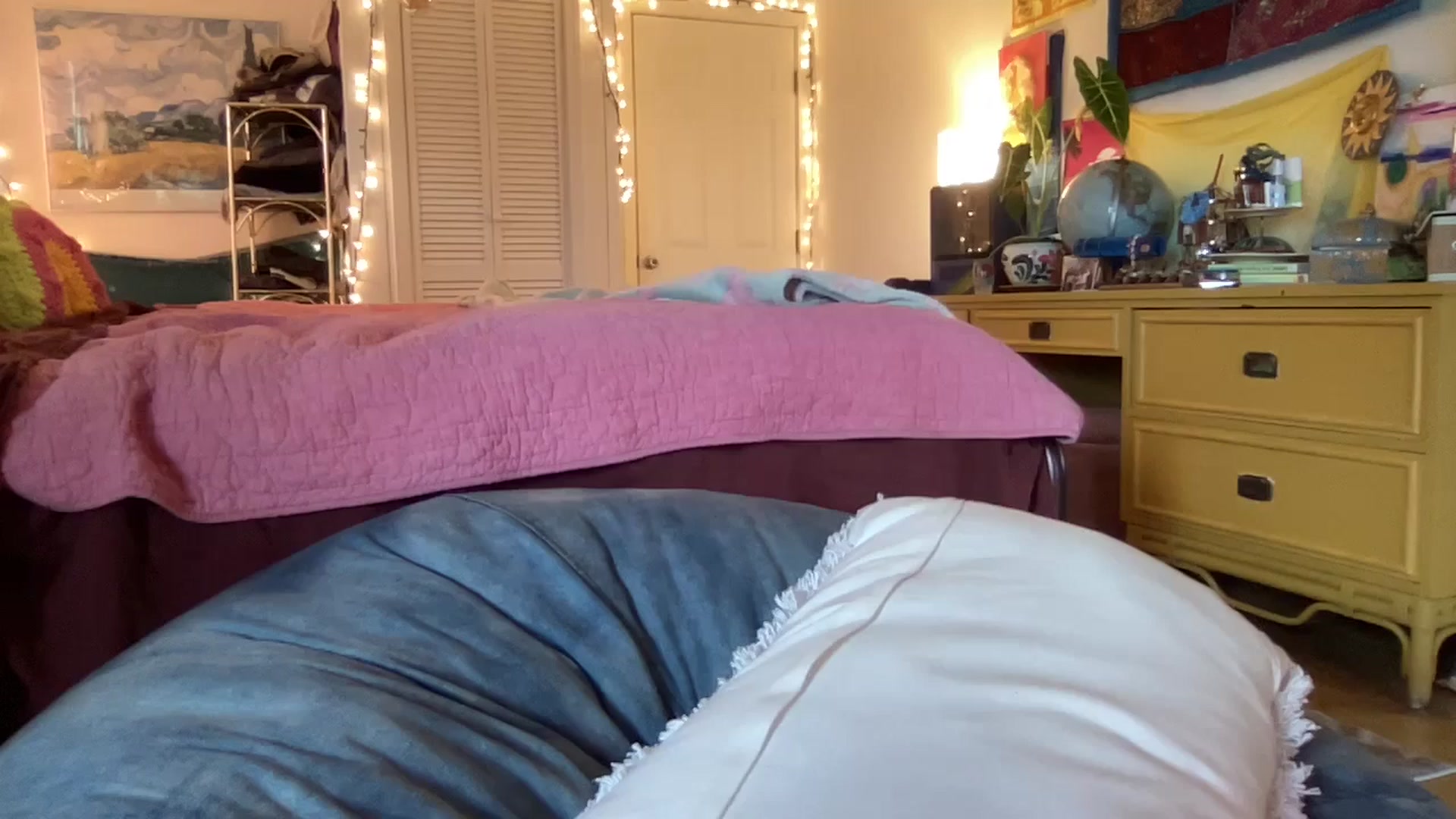Gallery image thumbnail from PrincessElla_'s myfreecams stream on, 12/01/2024, 22:29 image 6 of 20